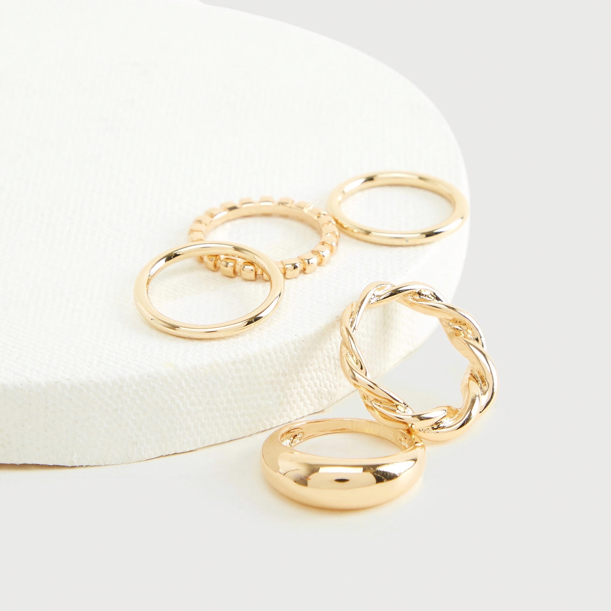 خواتم متنوعة - طقم من 5-women-watchesandjewellery-jewellery-rings-image-1