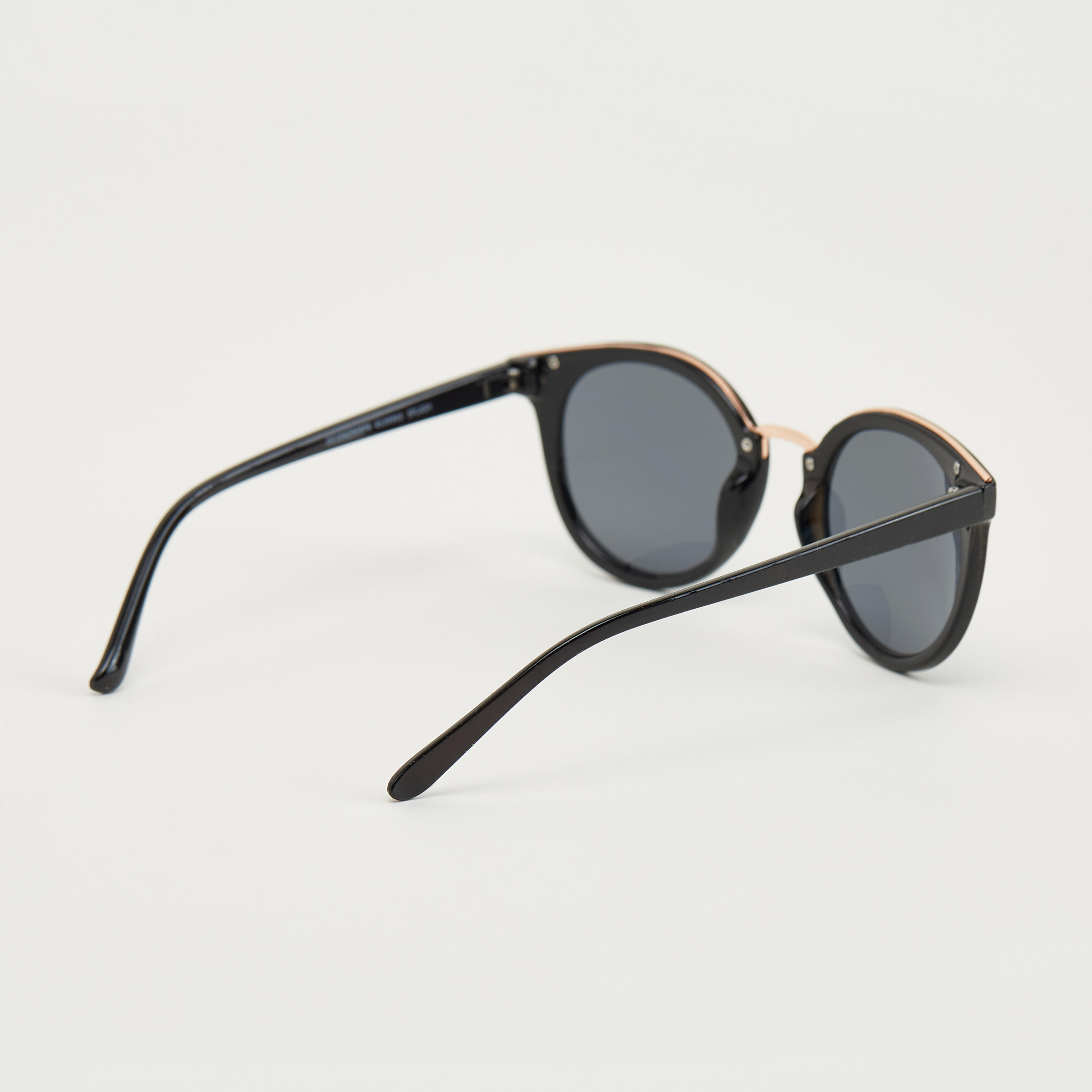 نظّارة شمسيّة عين القطة بإطار كامل ووسادات أنف-women-sunglasses-image-4