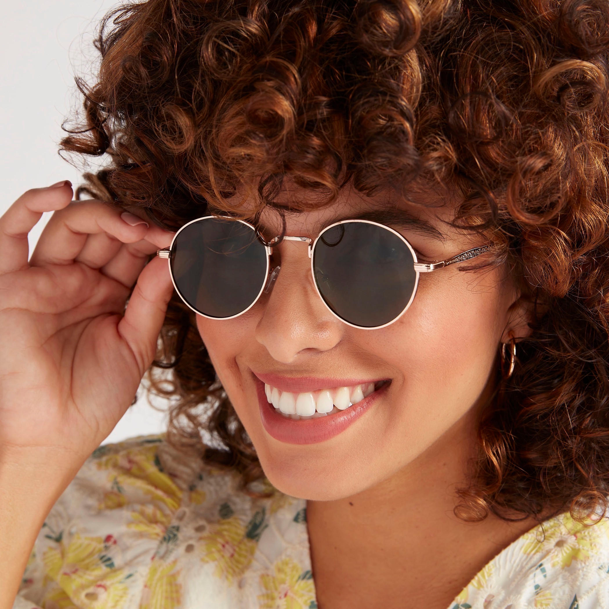 نظّارة شمسية مستديرة بإطار كامل ووسادات للأنف-women-sunglasses-image-2