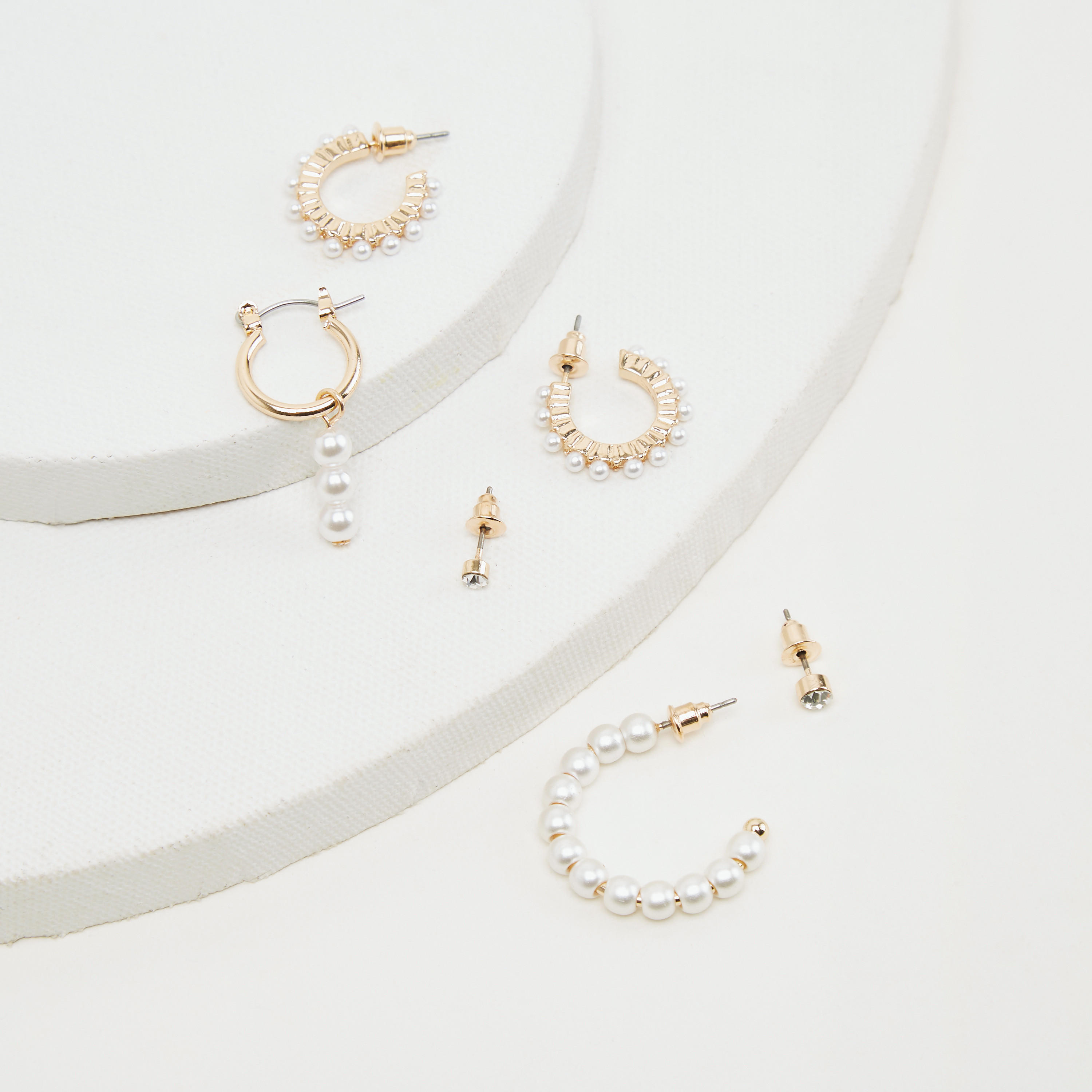 حلقان بتزيينات متنوعة - طقم من 6-women-watchesandjewellery-jewellery-earrings-image-4