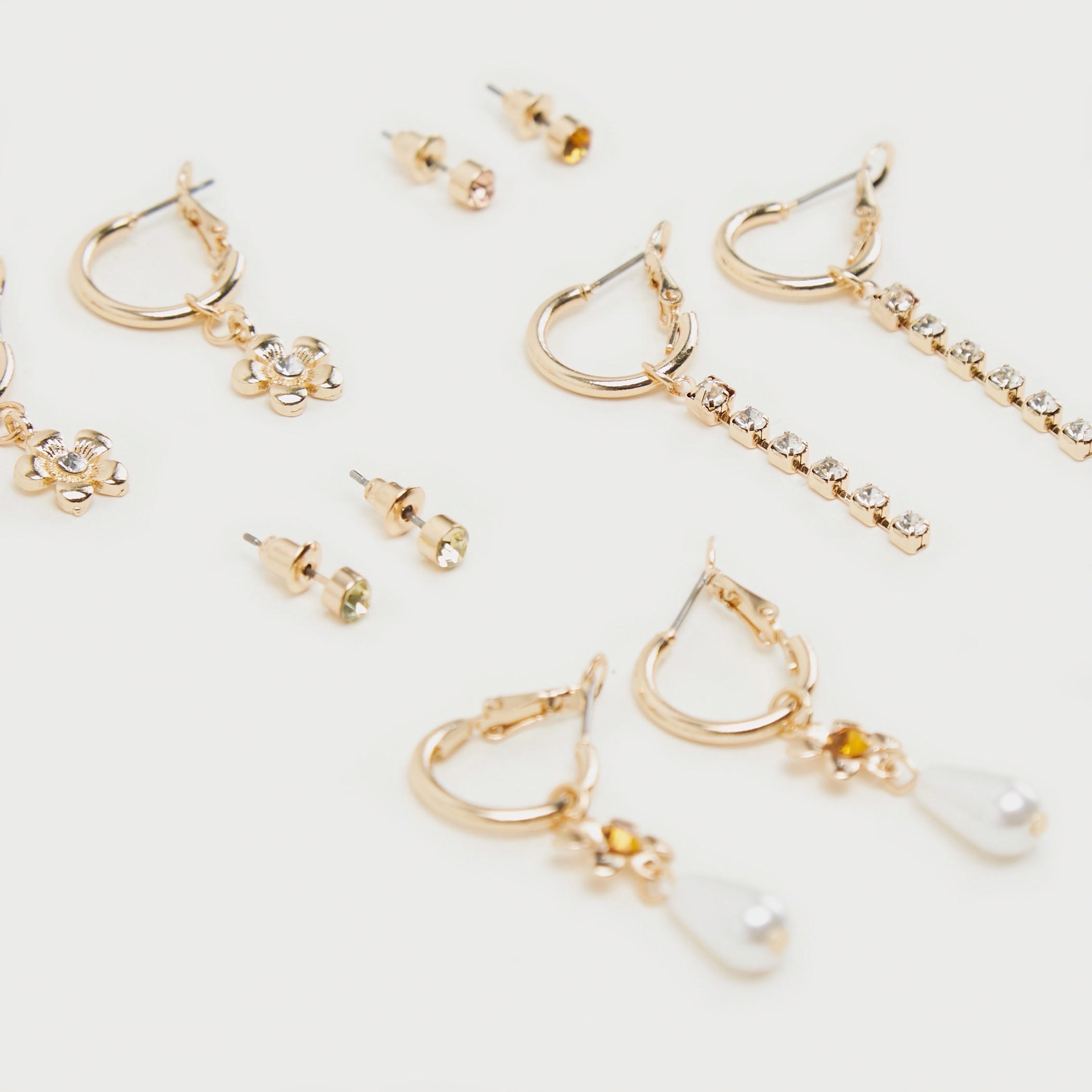 حلقان بتزيينات متنوعة - طقم من 6-women-watchesandjewellery-jewellery-earrings-image-5