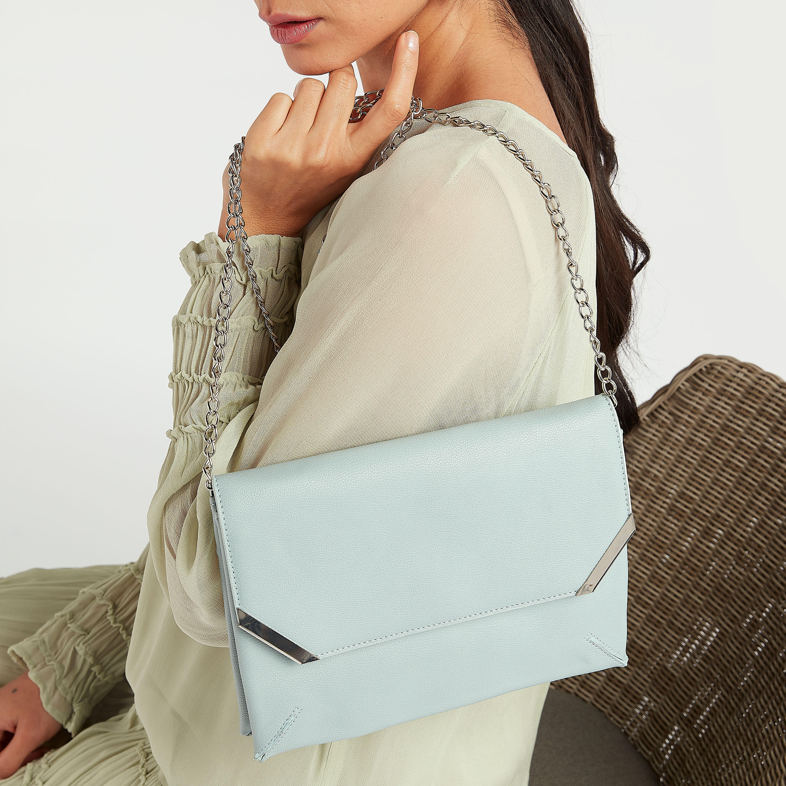 Solid Crossbody Bag with Chain Link Strap-women-bagsandwallets-handbags-image-2