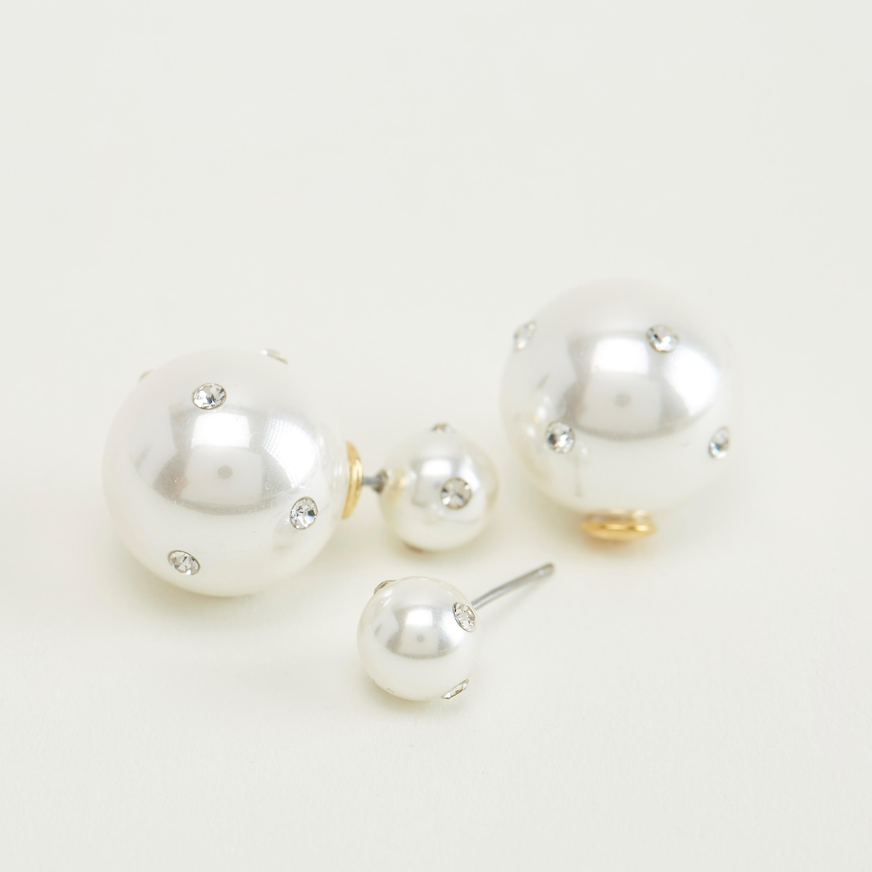 حلقان أزرار كريستال مزيّنة-women-watchesandjewellery-jewellery-earrings-image-1