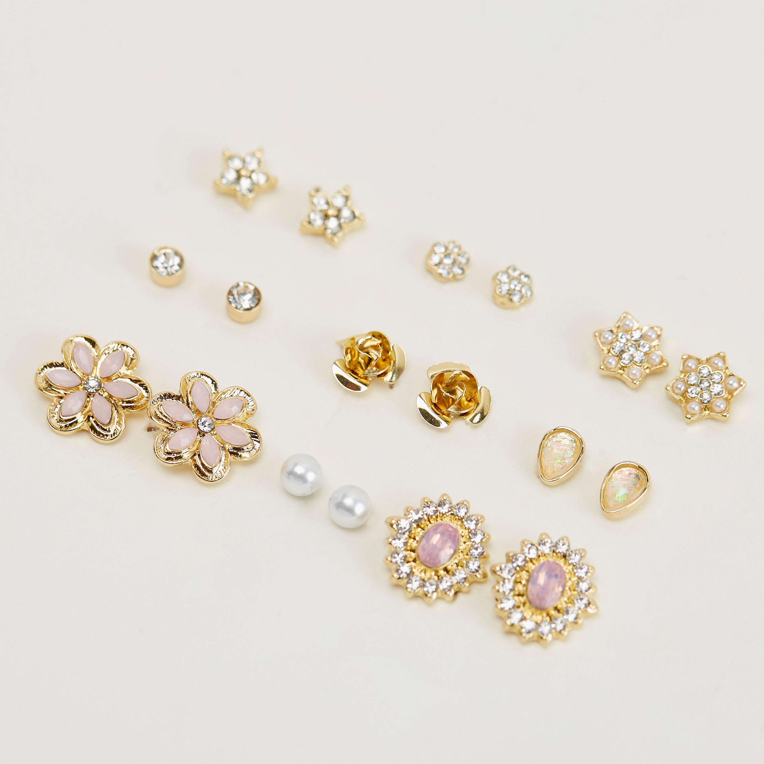 حلقان مرصّعة بتزيينات ومكبس إغلاق - طقم من 9 أزواج-women-watchesandjewellery-jewellery-earrings-image-3