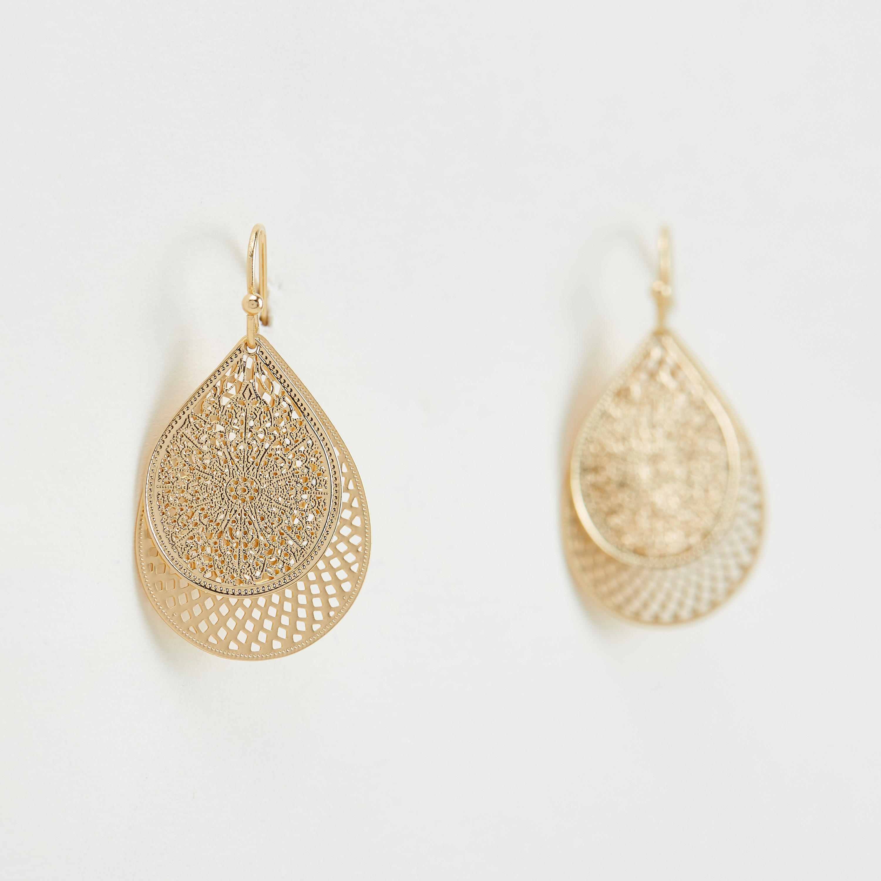 أقراط بتصاميم مفّرغة-women-watchesandjewellery-jewellery-earrings-image-4