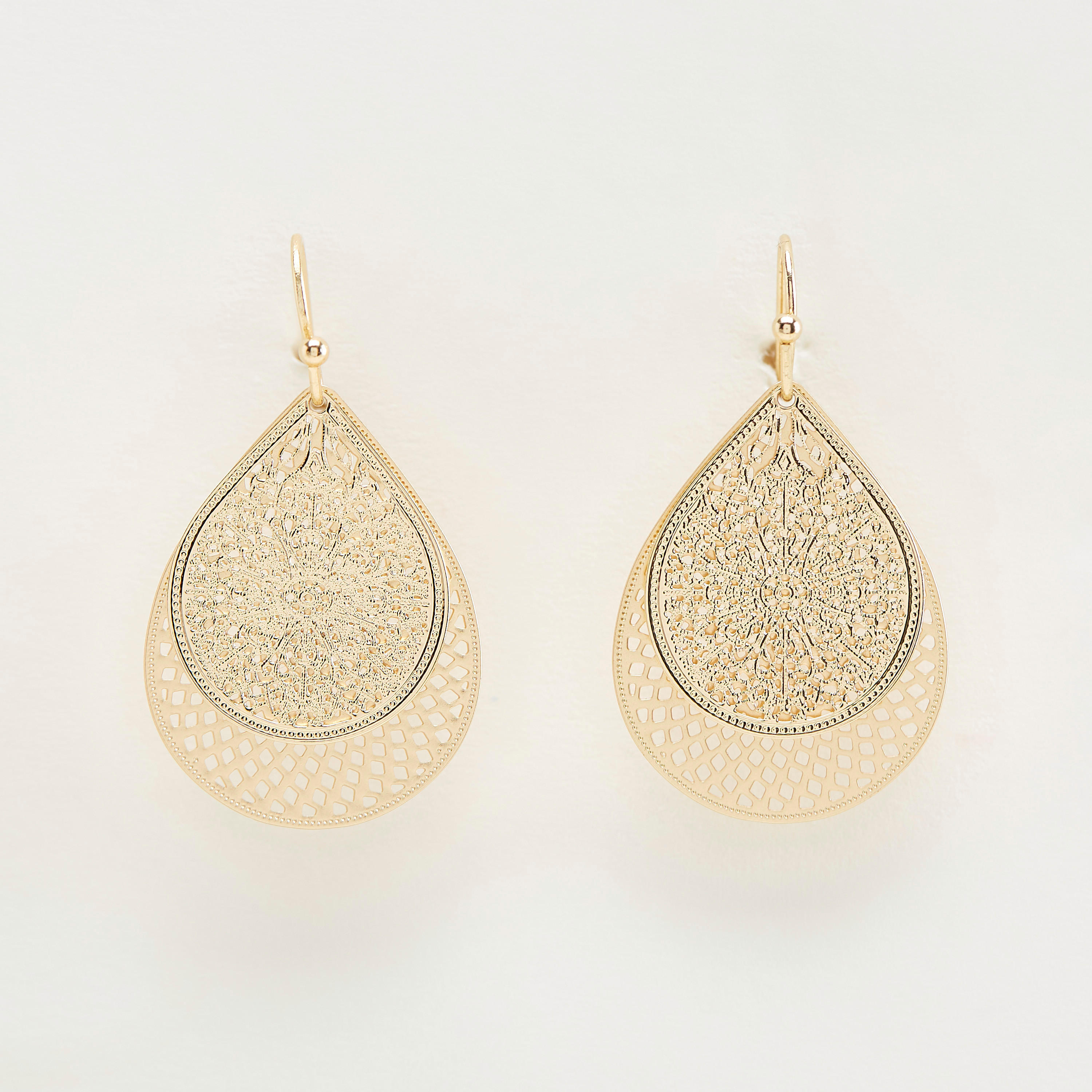أقراط بتصاميم مفّرغة-women-watchesandjewellery-jewellery-earrings-image-3