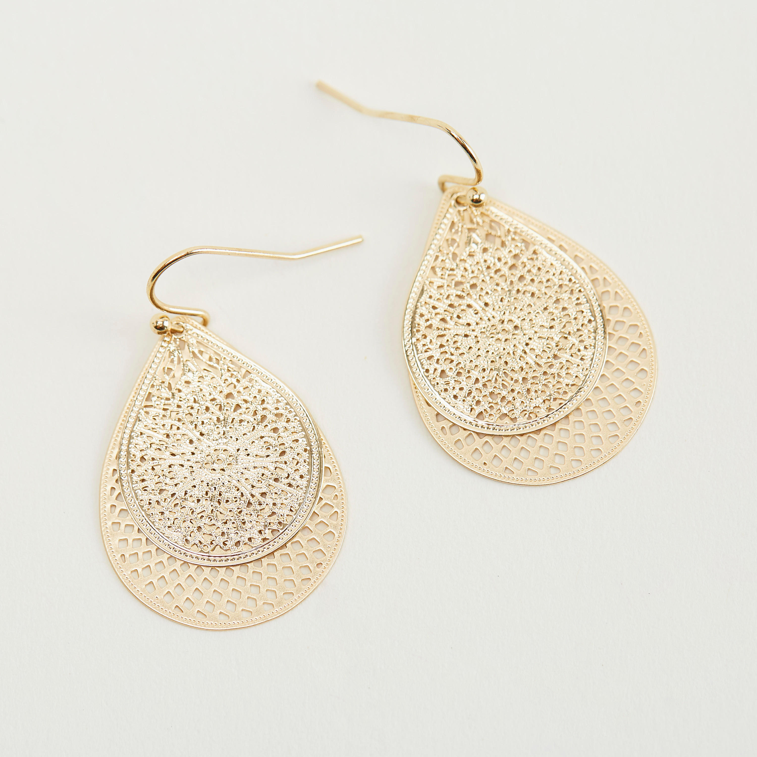 أقراط بتصاميم مفّرغة-women-watchesandjewellery-jewellery-earrings-image-2