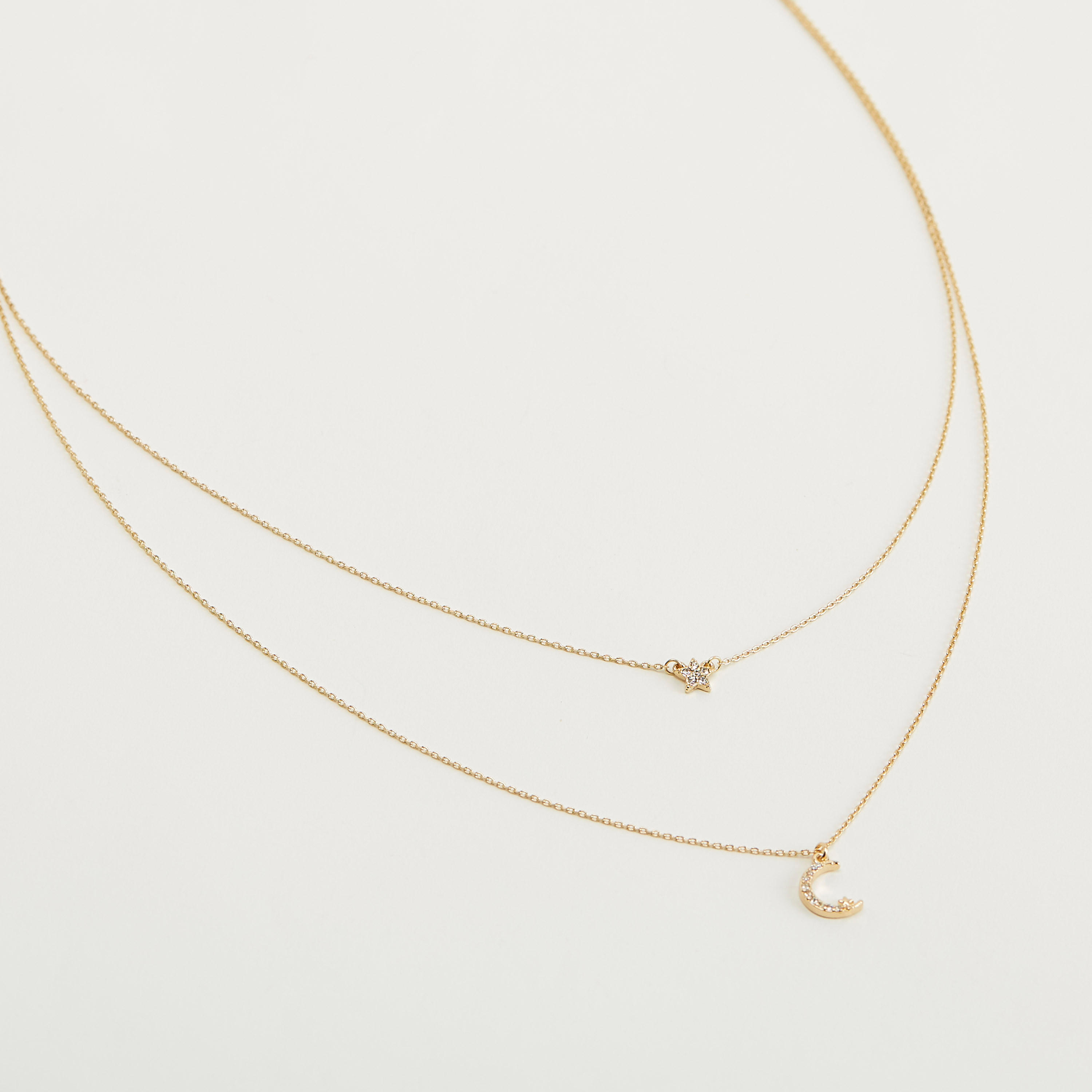 عقد متعدد الطبقات مزيّن بمشبك إغلاق-women-watchesandjewellery-jewellery-necklacesandpendants-image-1