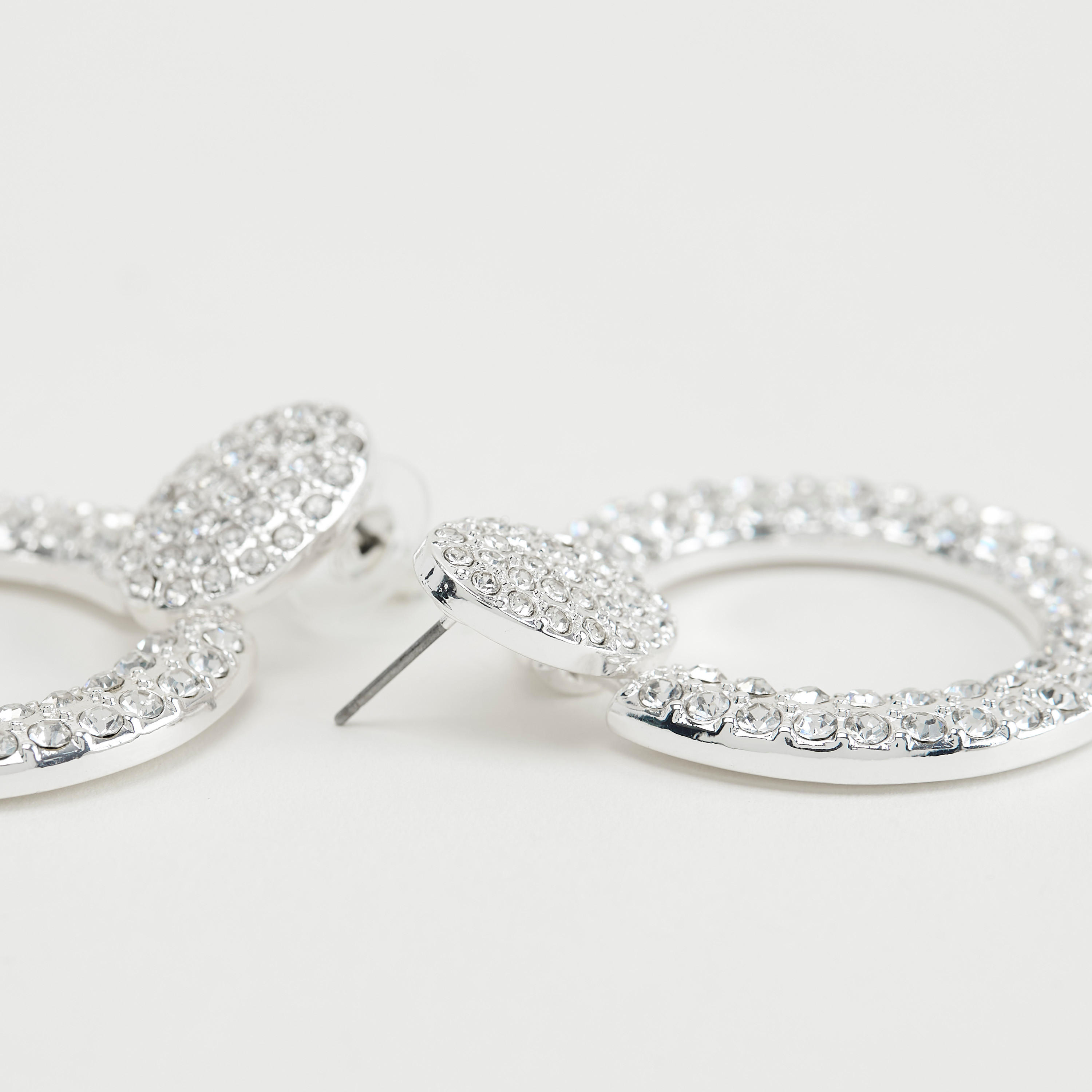 Embellished Dangling Earrings with Pushback Closure-women-watchesandjewellery-jewellery-earrings-image-4
