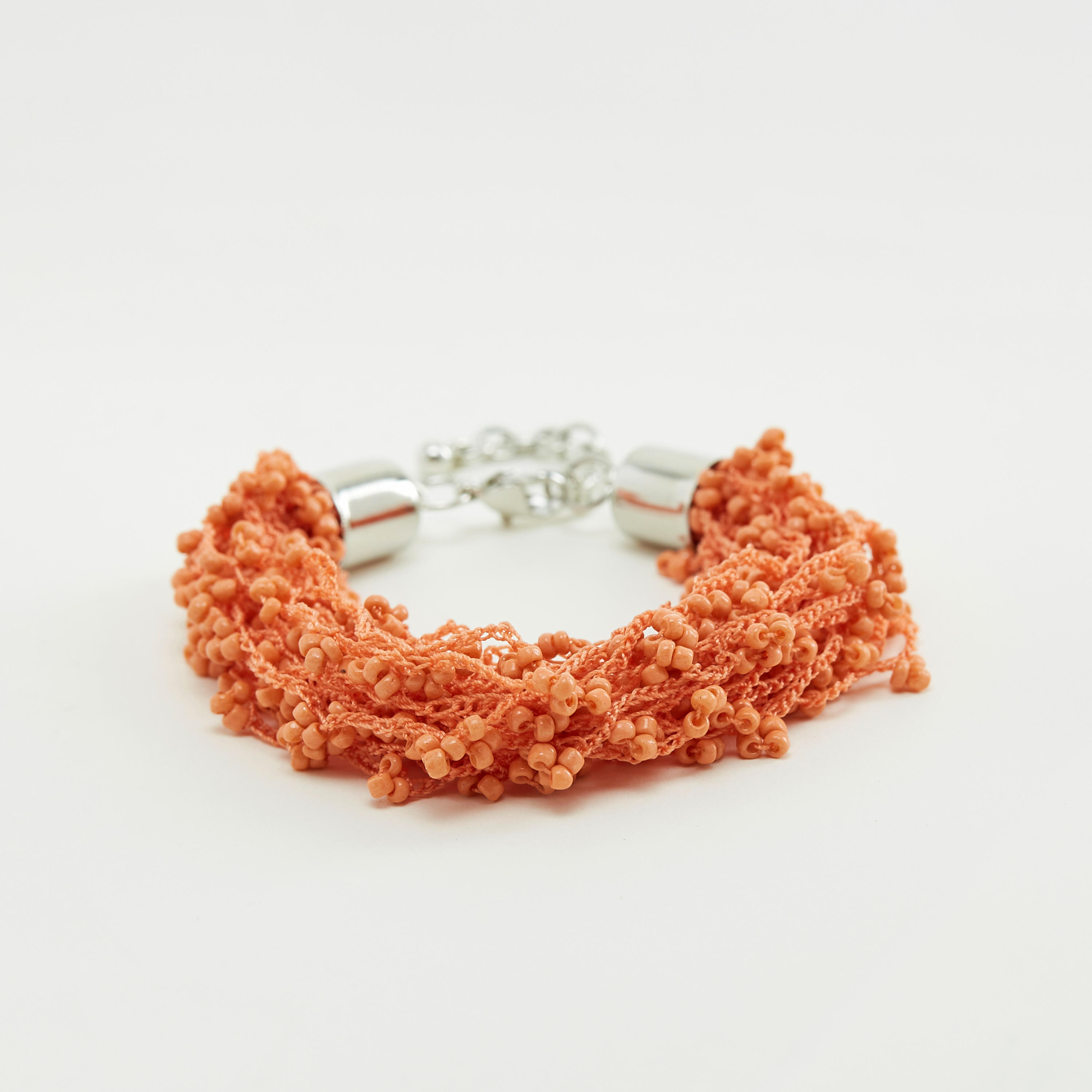 سوار مزيّنة بمشبك إغلاق-women-watchesandjewellery-jewellery-banglesandbracelets-image-1