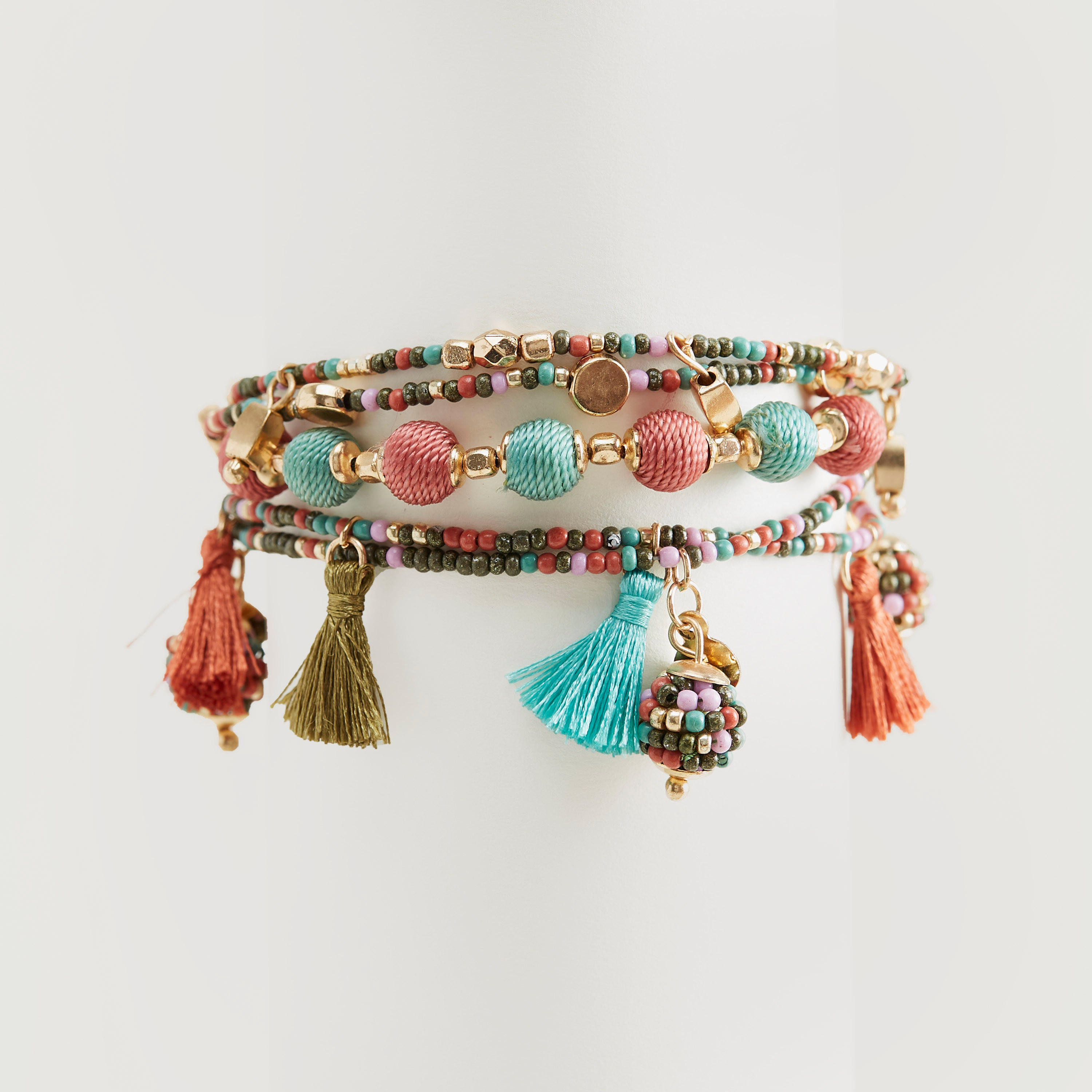 سوار قابل للتّعديل مزيّن بالخرز وبشرّابات-women-watchesandjewellery-jewellery-banglesandbracelets-image-5