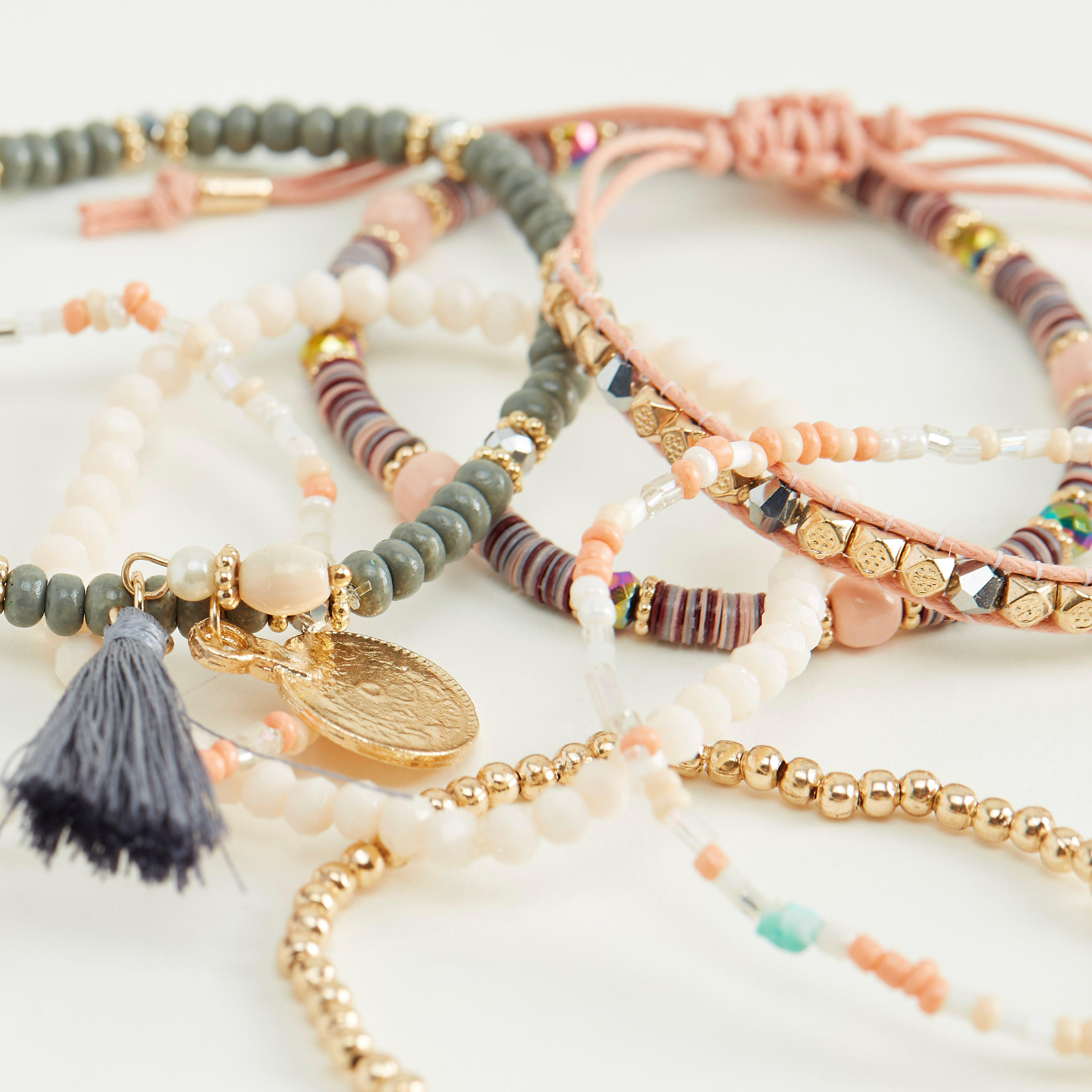 أساور مزيّنة - طقم من 7-women-watchesandjewellery-jewellery-banglesandbracelets-image-4
