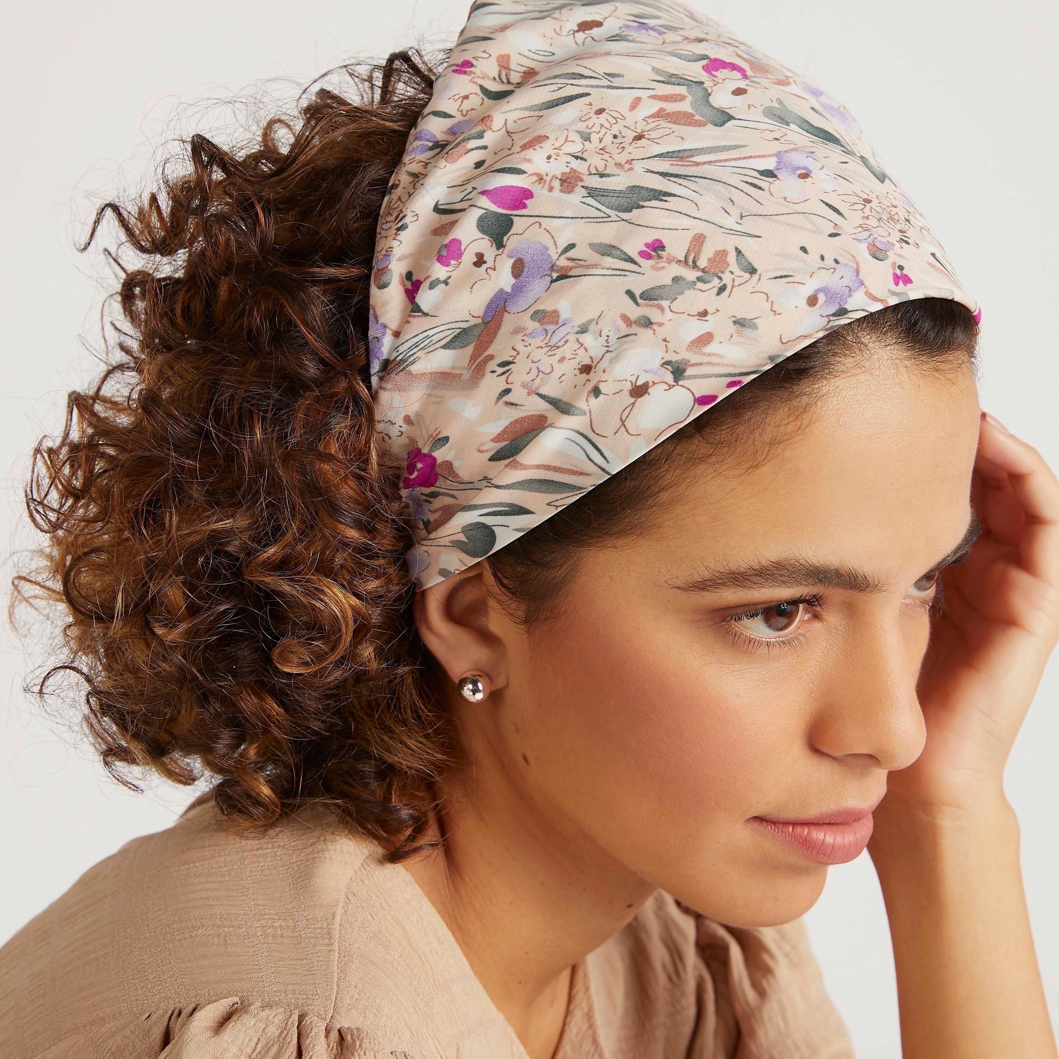 باندانا بطبعات أزهار وحزام مطاطي-women-hairaccessories-image-3