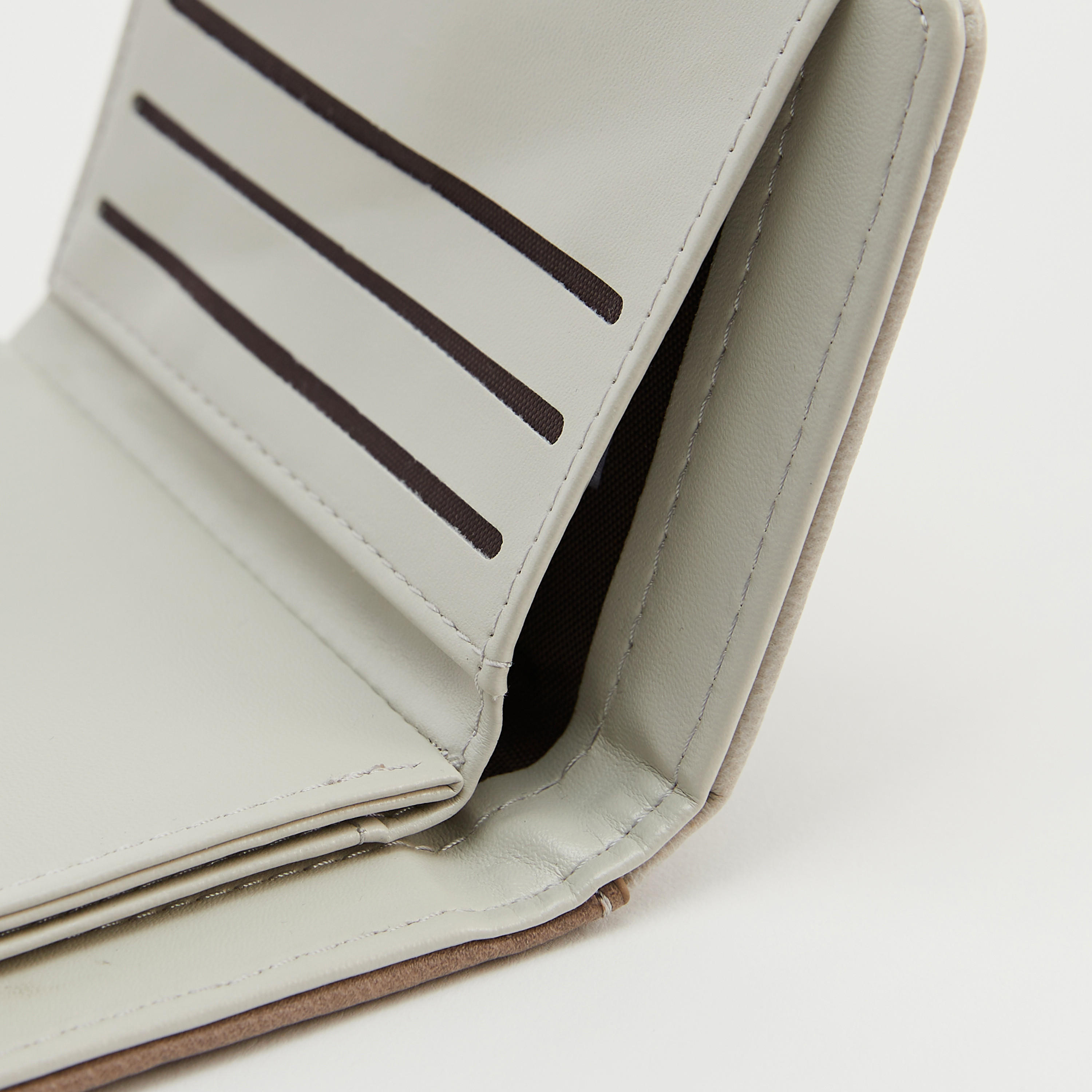 Solid Bi-Fold Purse with Zipper Pocket and Card Slots-women-bagsandwallets-wallets-image-3