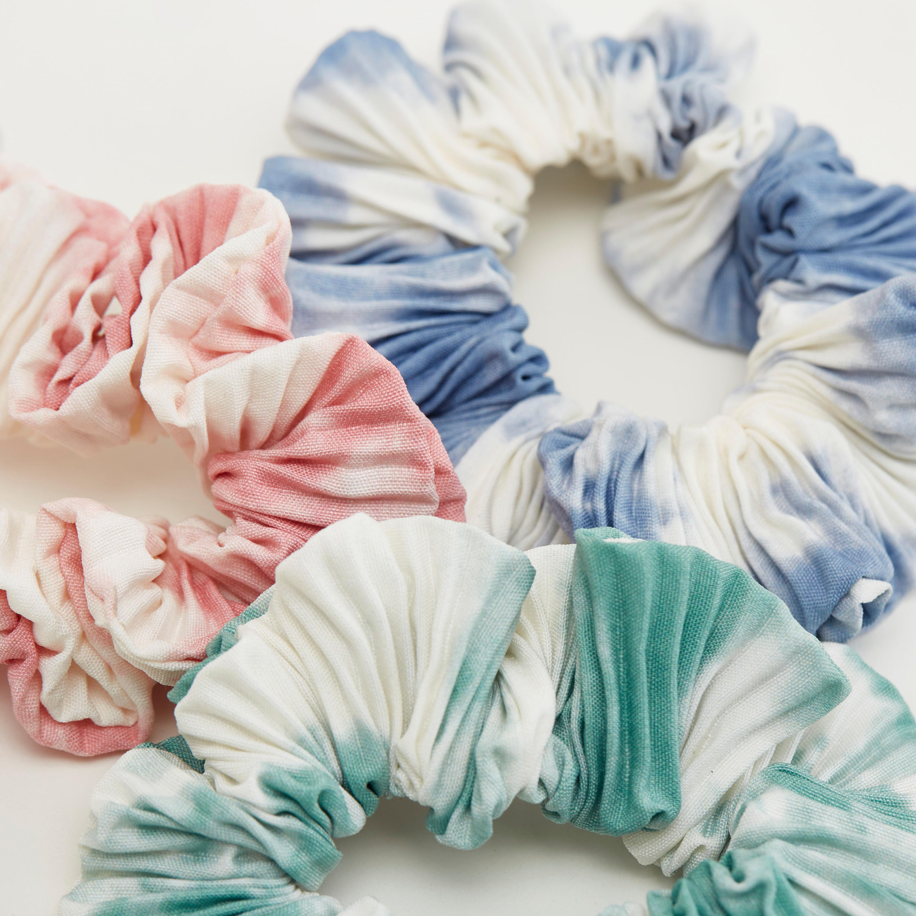 ربطة شعر بارزة الملمس مطّاطيّة - طقم من 3-women-hairaccessories-image-2