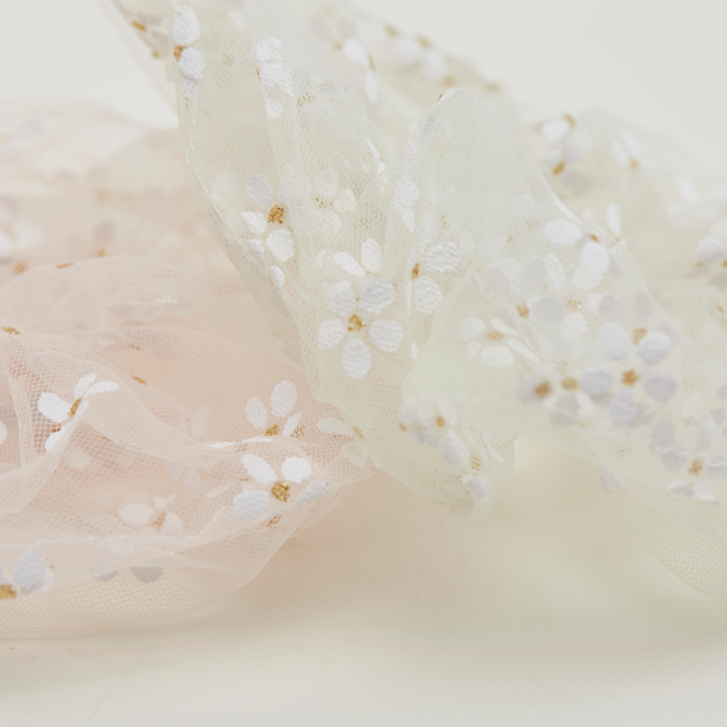ربطة شعر مطّاطيّة بزخارف أزهار - طقم من 2-women-hairaccessories-image-4