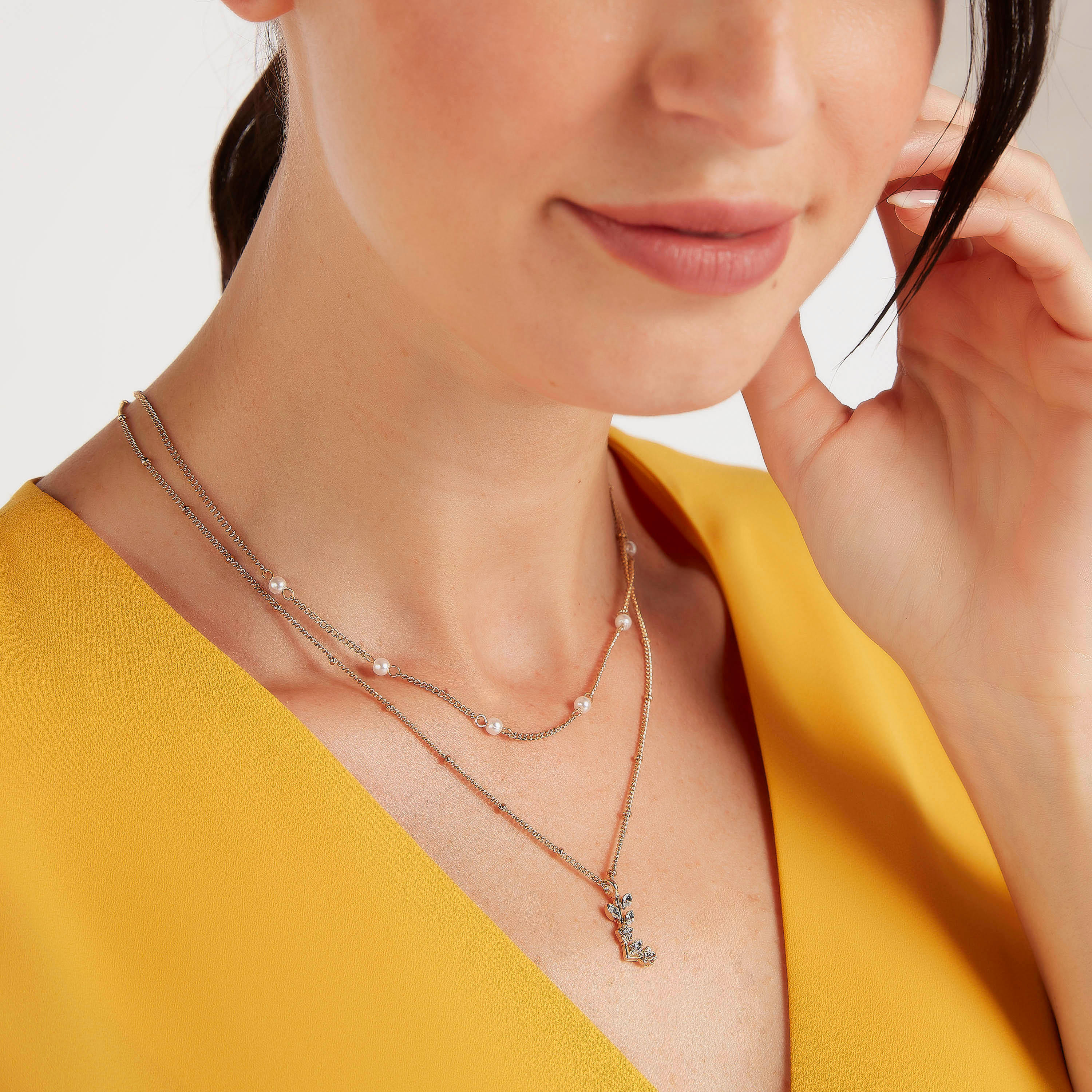 Stone-Studded Layered Necklace-women-watchesandjewellery-jewellery-necklacesandpendants-image-2