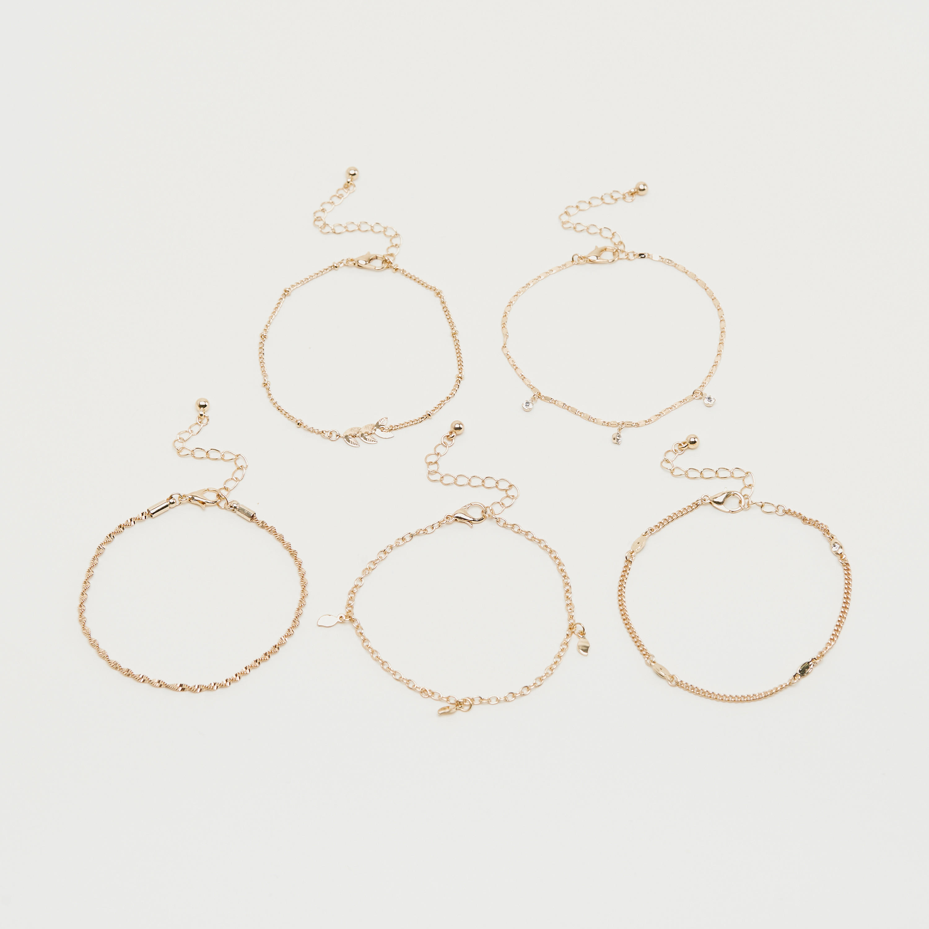 أساور سلسلة مزينة بمشبك إغلاق - طقم من 5-women-watchesandjewellery-jewellery-banglesandbracelets-image-4