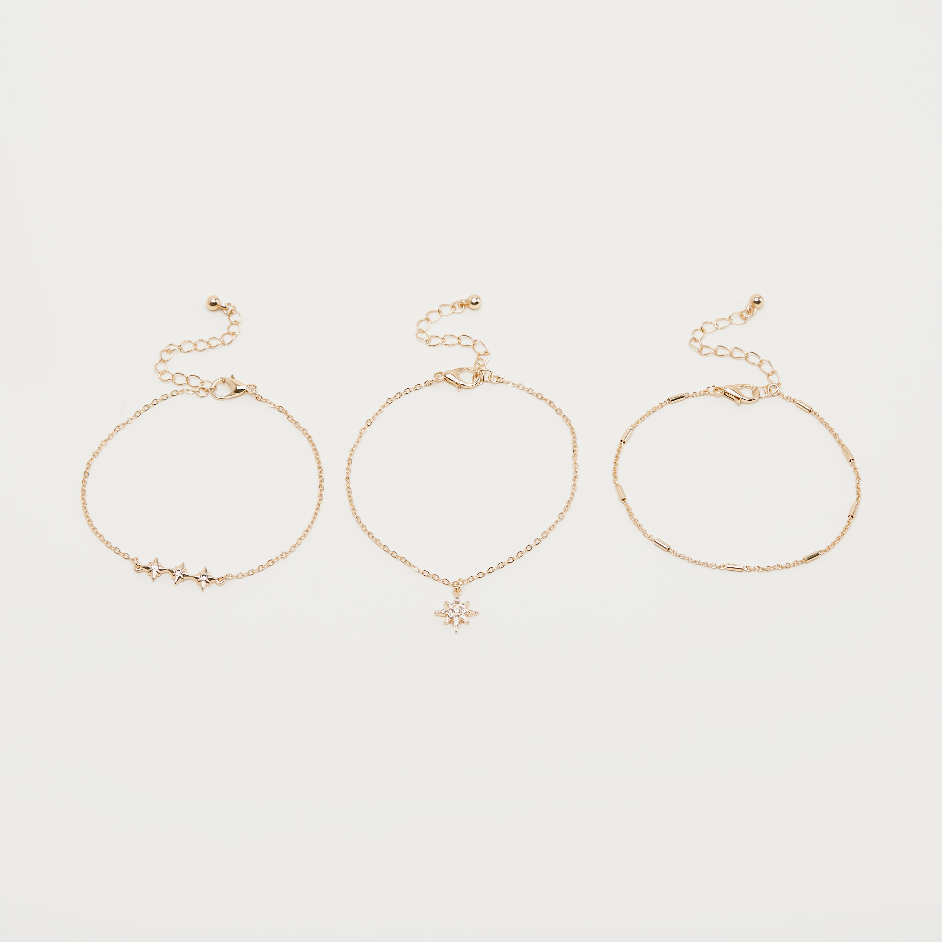 أساور مزيّنة بمشبك إغلاق -  طقم من 3-women-watchesandjewellery-jewellery-banglesandbracelets-image-4