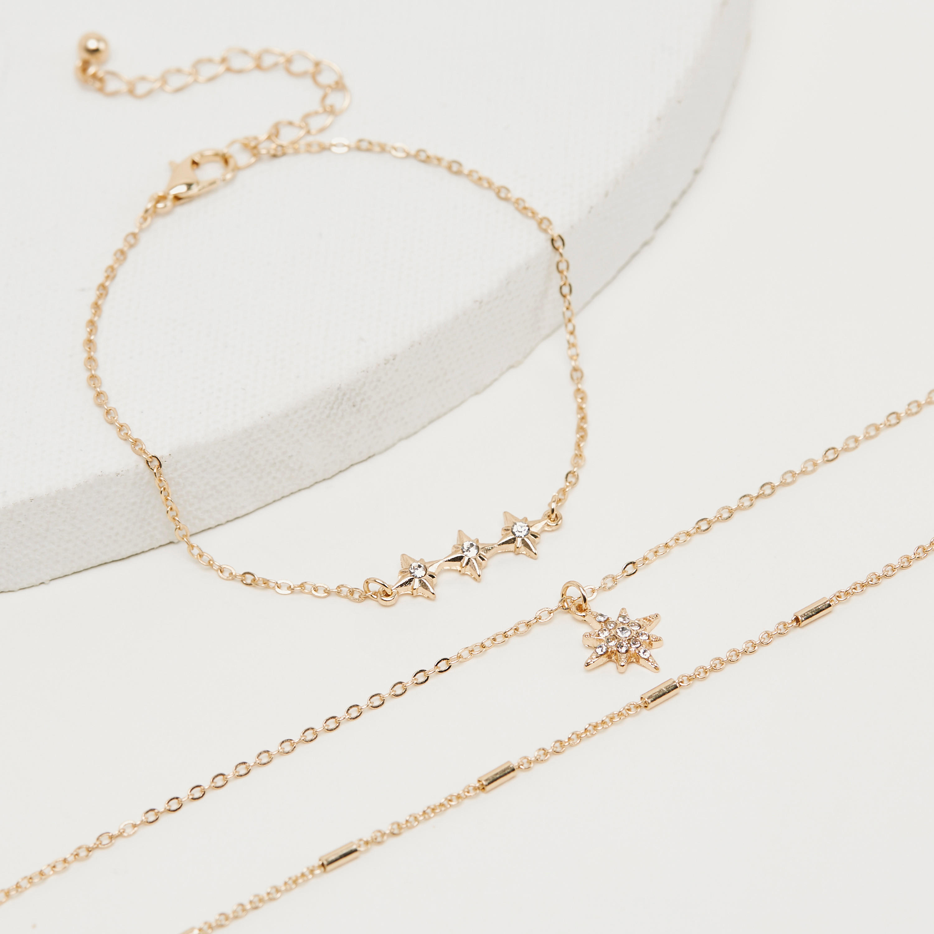 أساور مزيّنة بمشبك إغلاق -  طقم من 3-women-watchesandjewellery-jewellery-banglesandbracelets-image-5