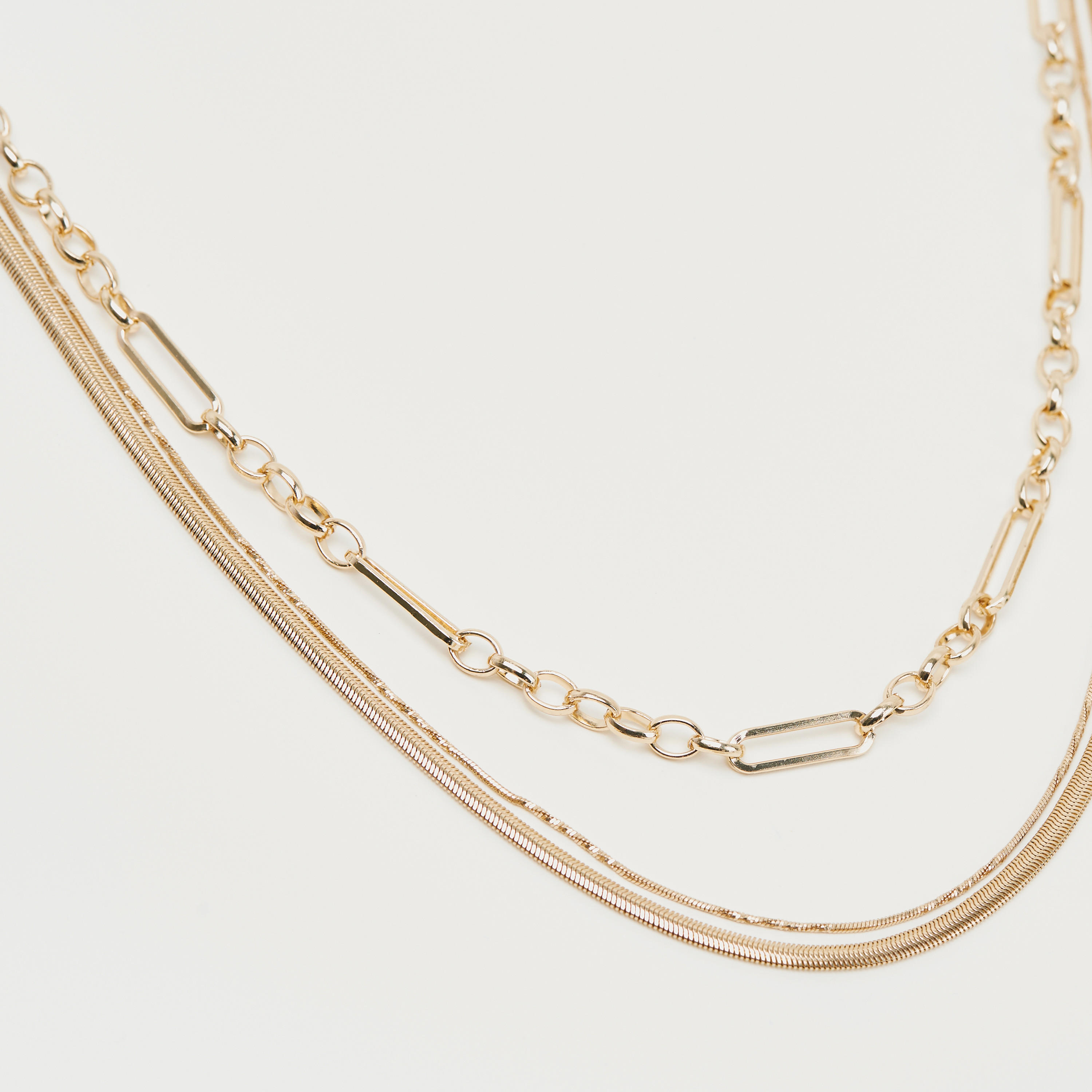 عقد ميتاليك بطبقات متعدّدة ومشبك إغلاق-women-watchesandjewellery-jewellery-necklacesandpendants-image-2