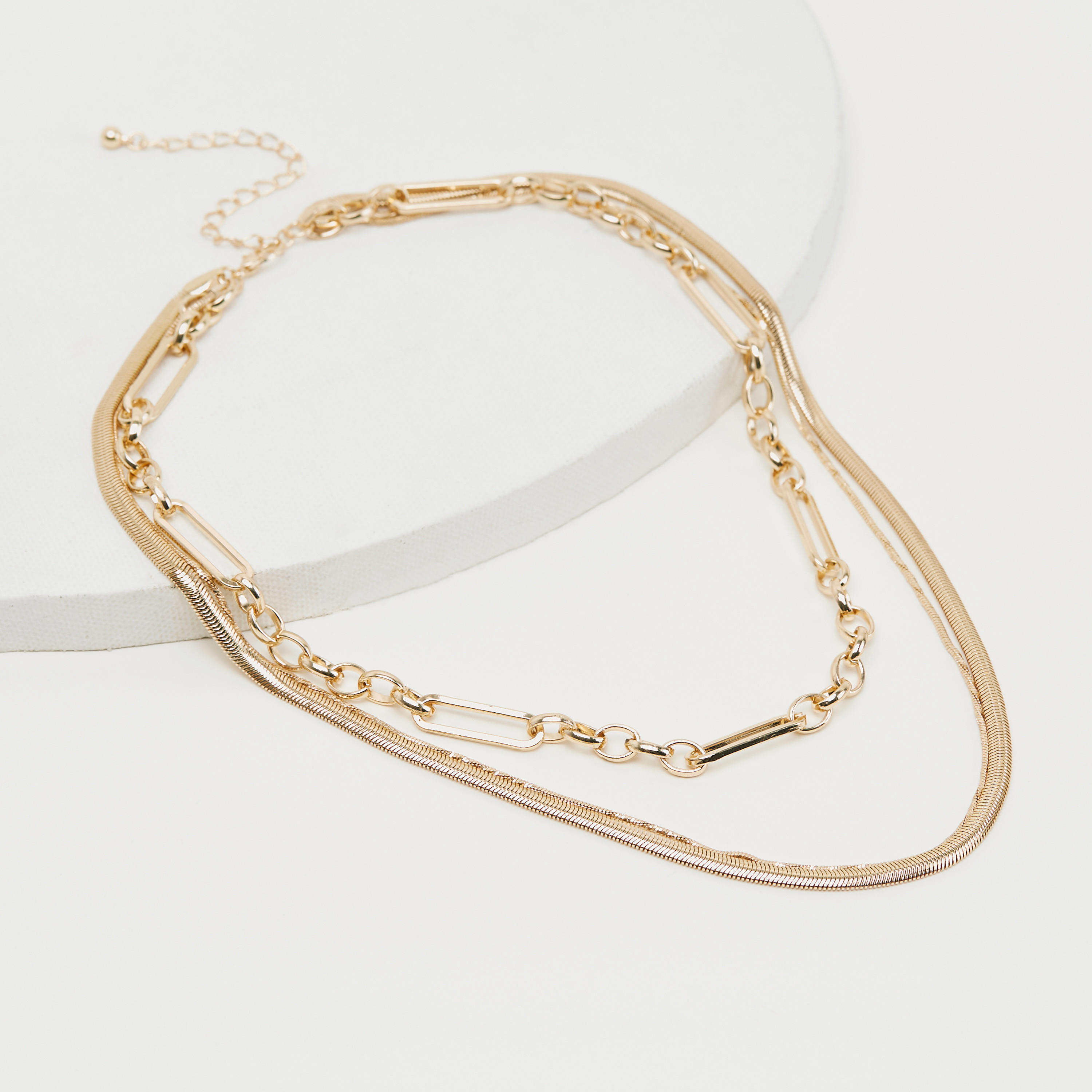 عقد ميتاليك بطبقات متعدّدة ومشبك إغلاق-women-watchesandjewellery-jewellery-necklacesandpendants-image-1