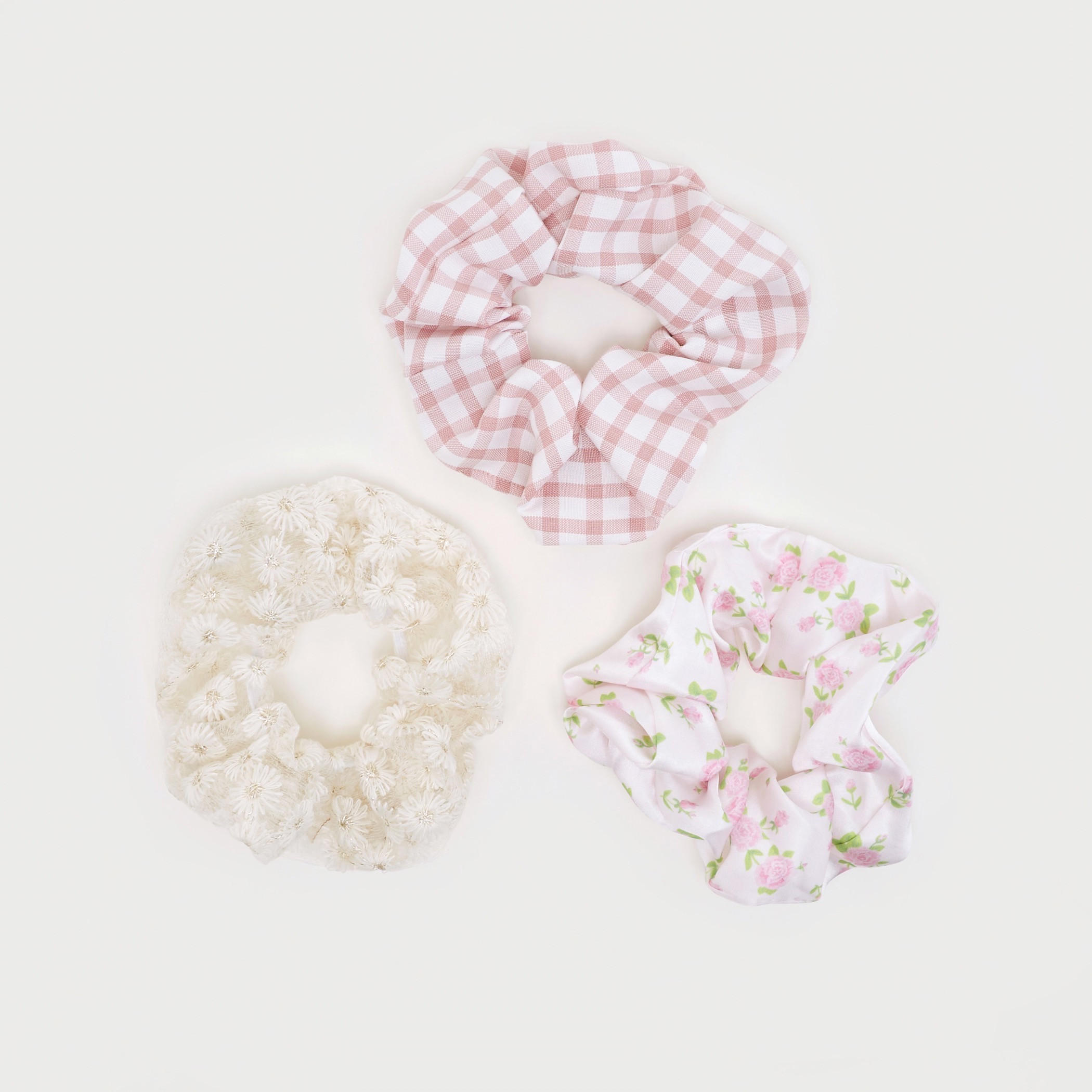 ربطة شعر مطّاطيّة ومتنوّعة - طقم من 3-women-hairaccessories-image-4