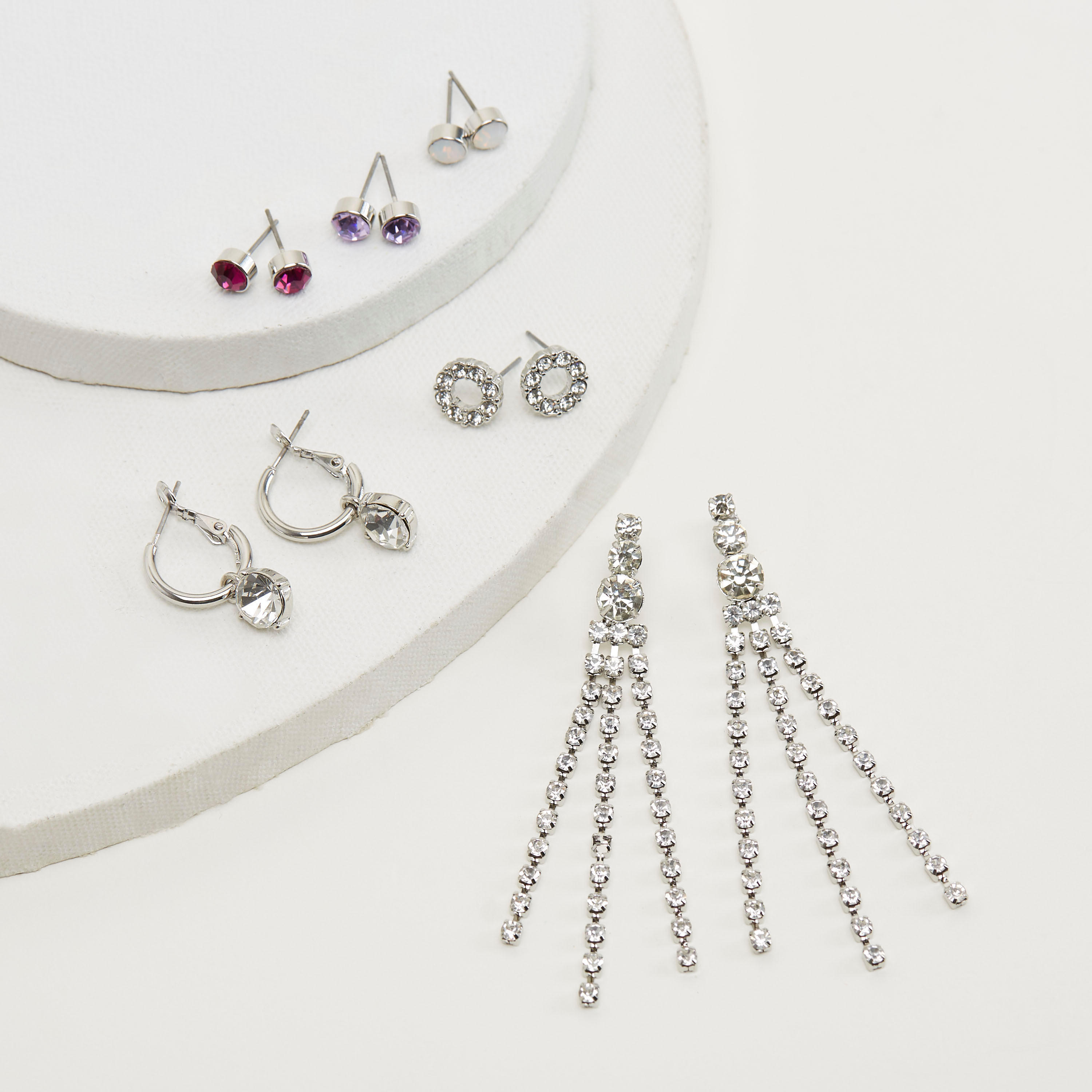 حلقان بتزيينات متنوّعة ومكبس إغلاق خلفي - طقم من 6-women-watchesandjewellery-jewellery-earrings-image-4