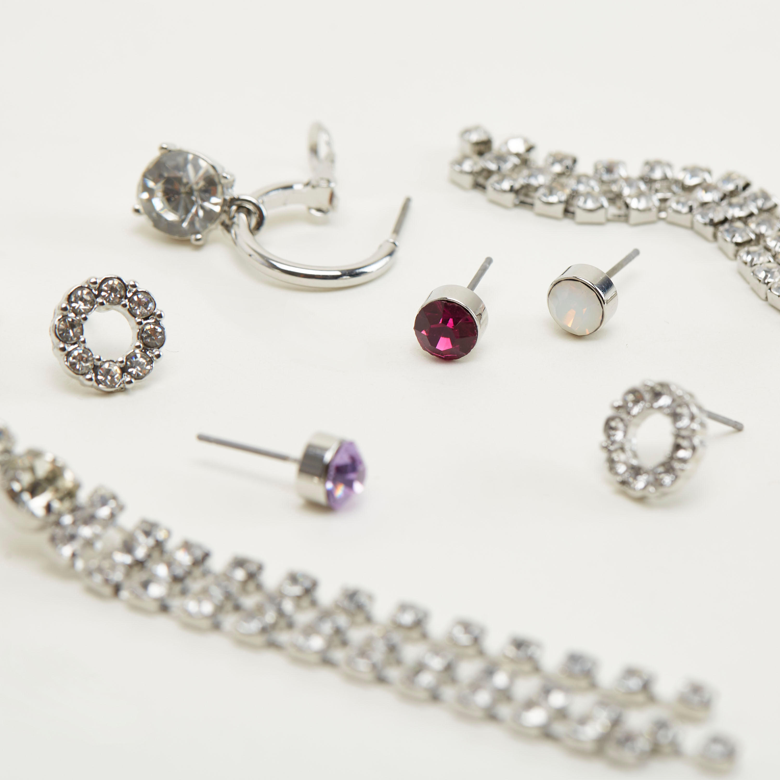 حلقان بتزيينات متنوّعة ومكبس إغلاق خلفي - طقم من 6-women-watchesandjewellery-jewellery-earrings-image-5