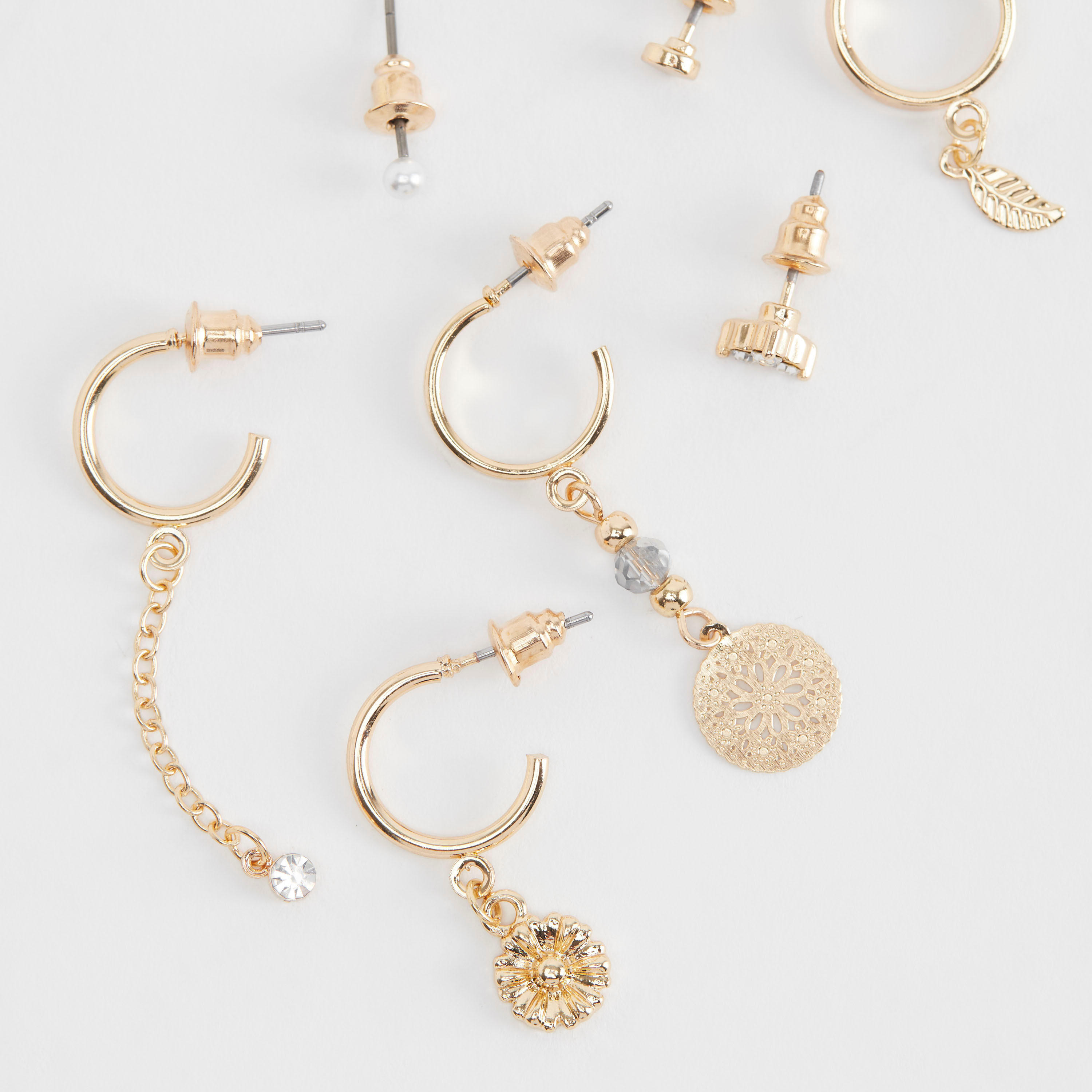 أقراط متنوّعة بمكبس إغلاق خلفي - طقم من 6 أزواج-women-watchesandjewellery-jewellery-earrings-image-1