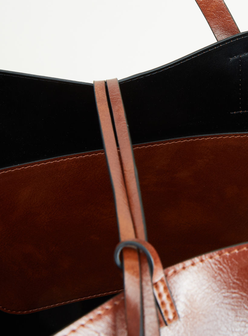 شنطة توتي سادة بزينة رباط-women-bagsandwallets-handbags-image-1