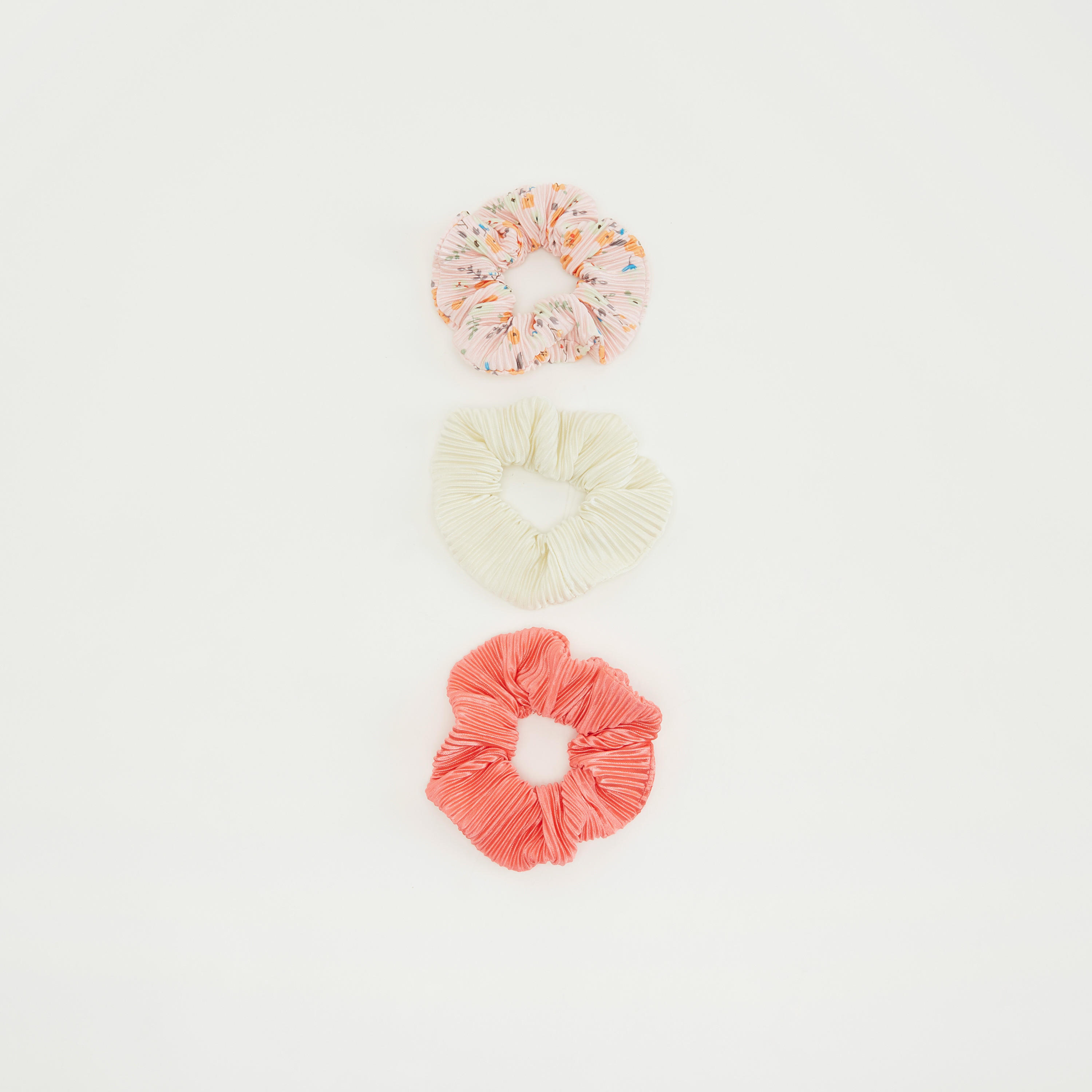 ربطة شعر بارزة الملمس مطّاطيّة - طقم من 3-women-hairaccessories-image-4