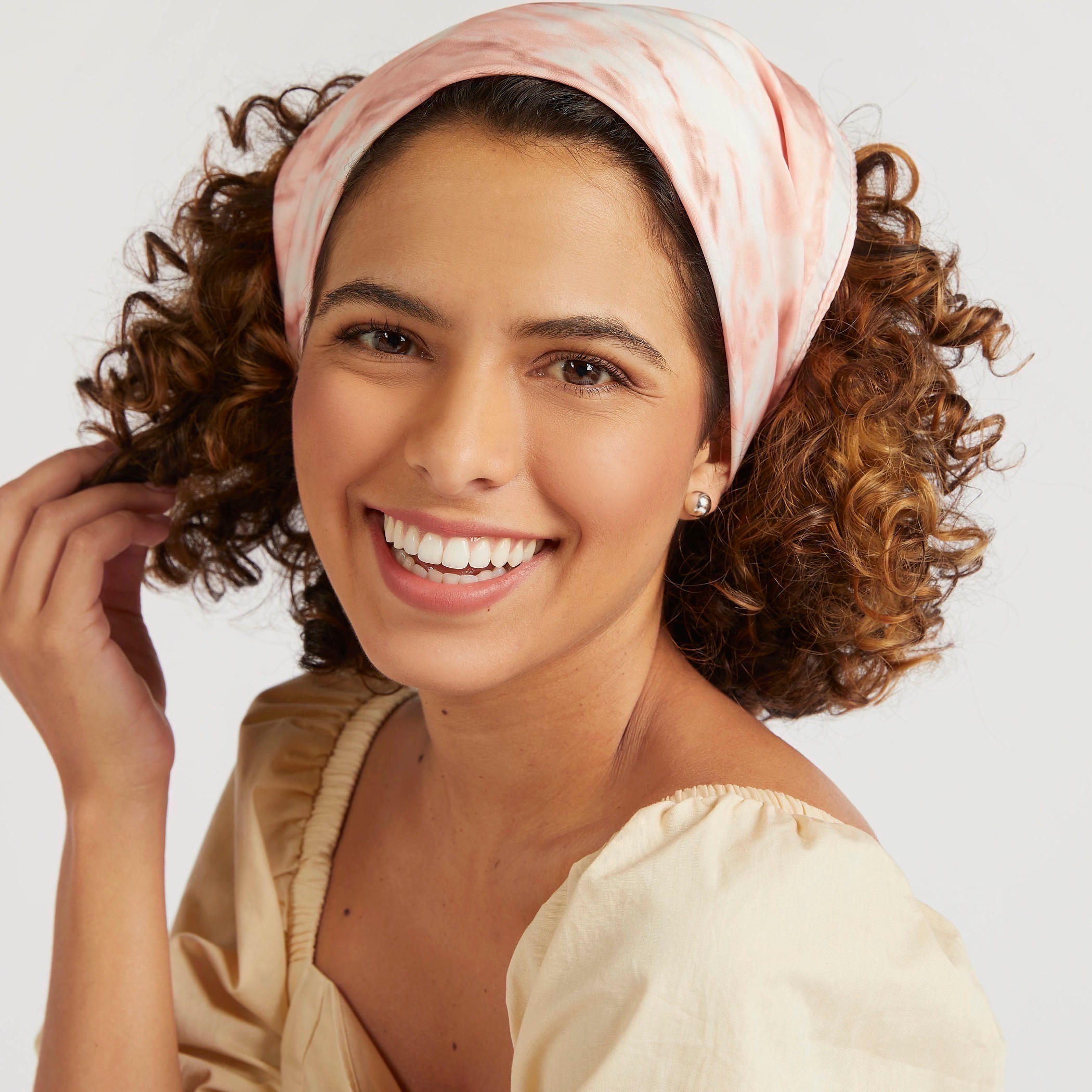 باندانا مصبوغة بطبعات وحزام مطّاطي-women-hairaccessories-image-3