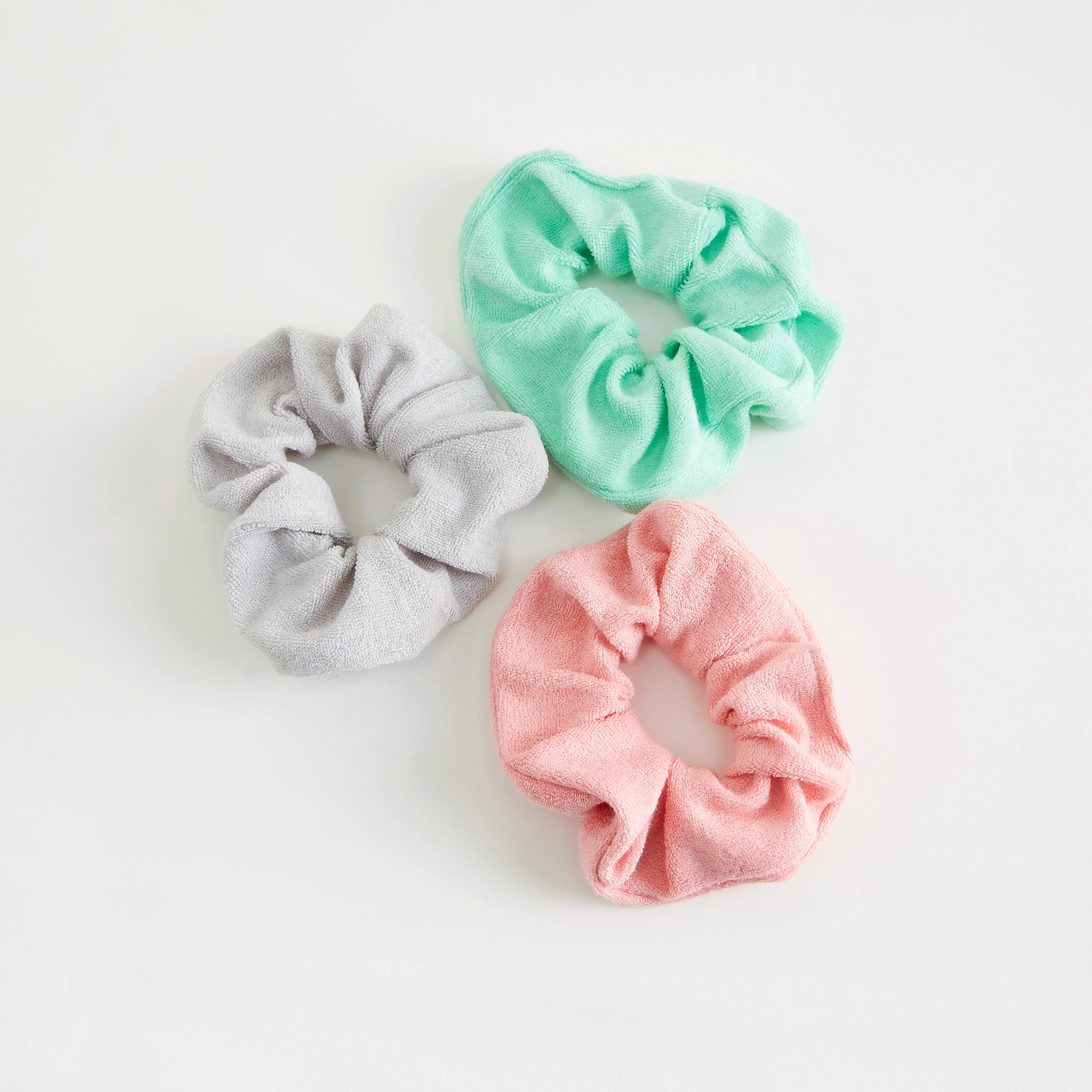 ربطات شعر قماشيّة تيري مطّاطيّة - طقم من 3-women-hairaccessories-image-2