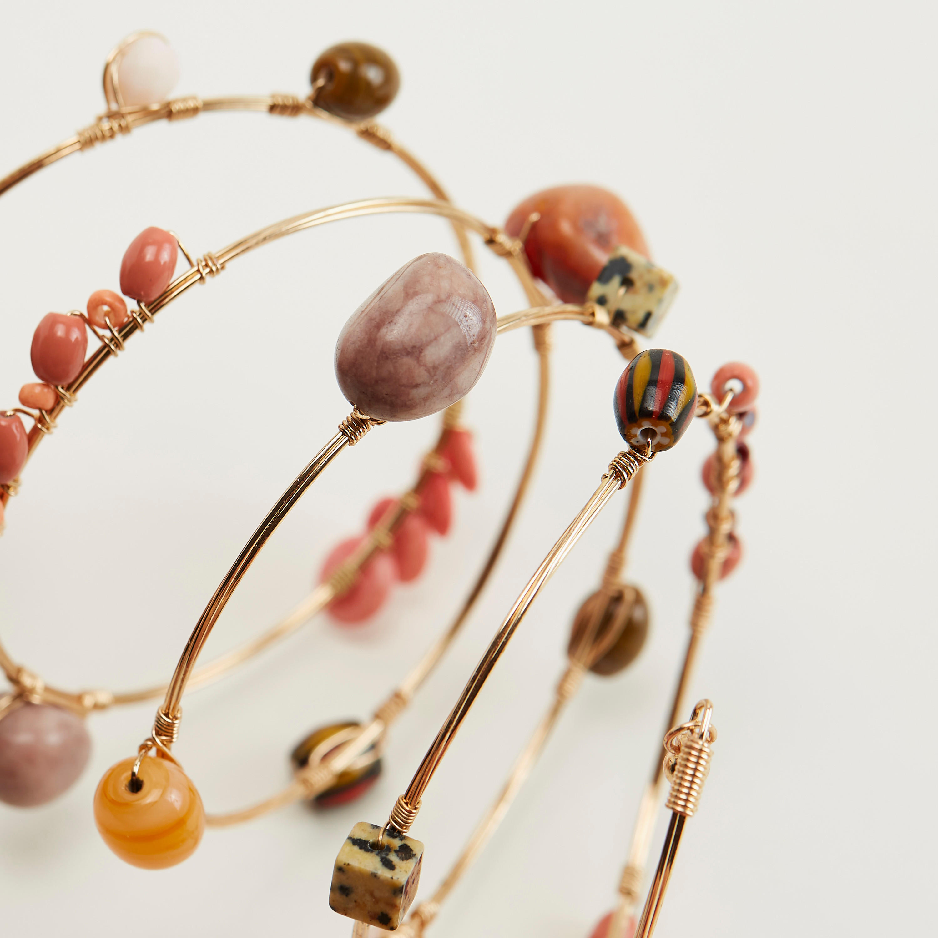 سوار مزيّن-women-watchesandjewellery-jewellery-banglesandbracelets-image-5
