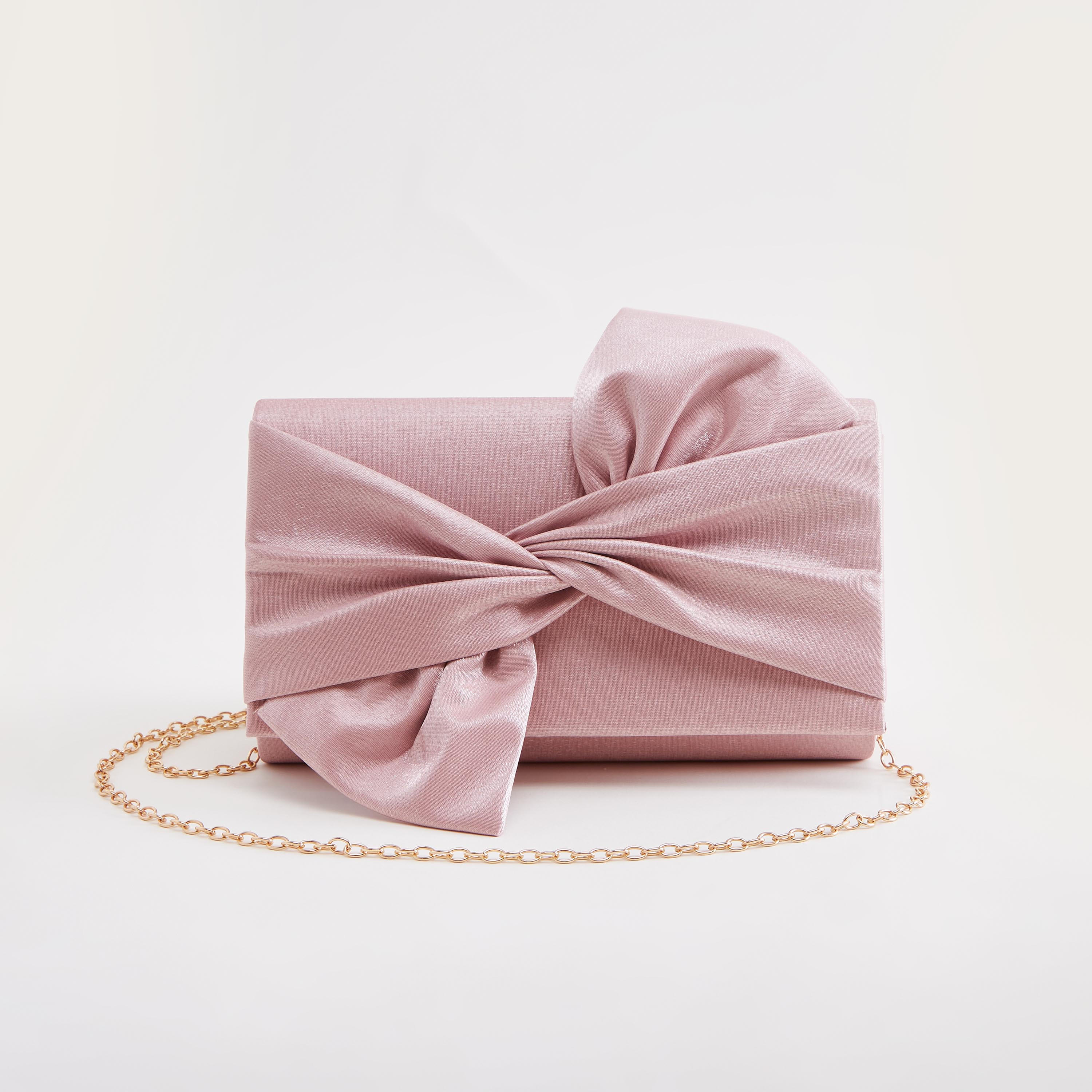 شنطة كروس بودي بتفاصيل فيونكة وحزام سلسلة-women-bagsandwallets-handbags-image-1