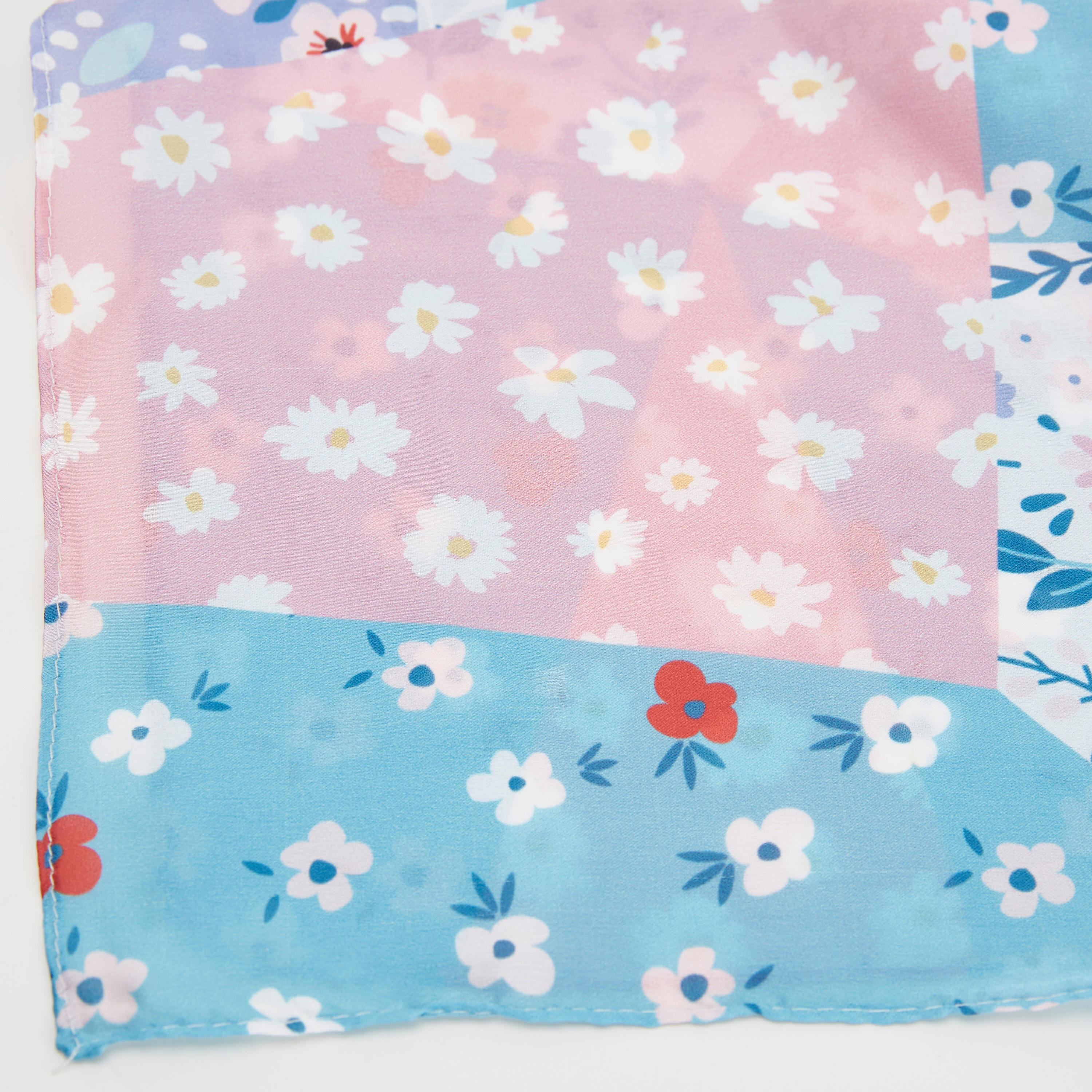 منديل بطبعات تصاميم متداخلة لأزهار-women-clothingaccessories-scarves-image-4