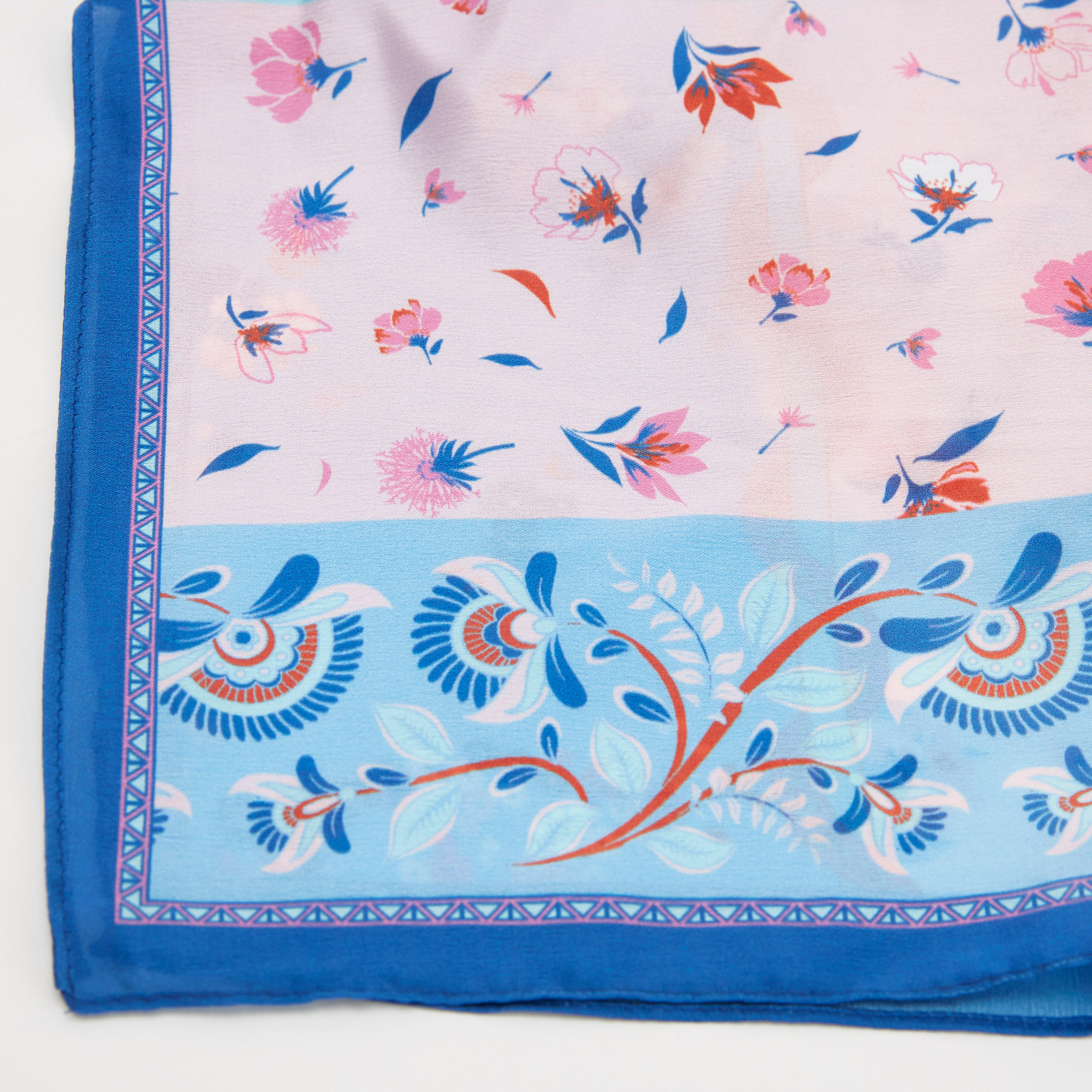منديل بطبعات-women-clothingaccessories-scarves-image-2