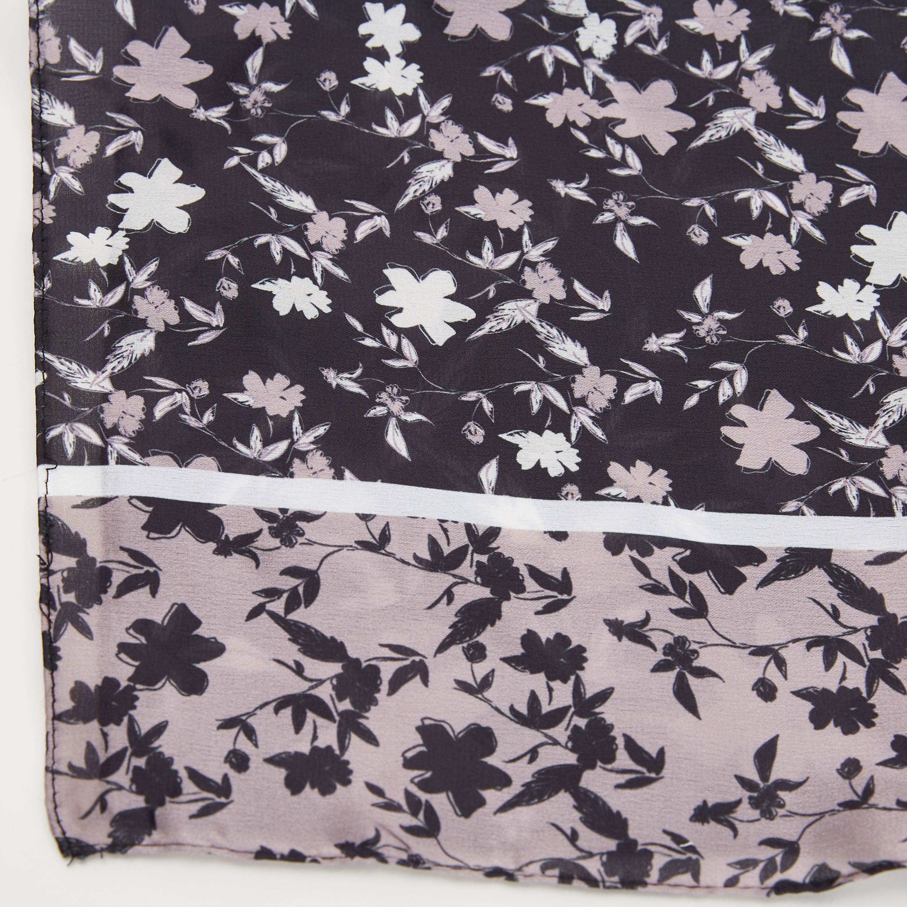 منديل بطبعات أزهار-women-clothingaccessories-scarves-image-4