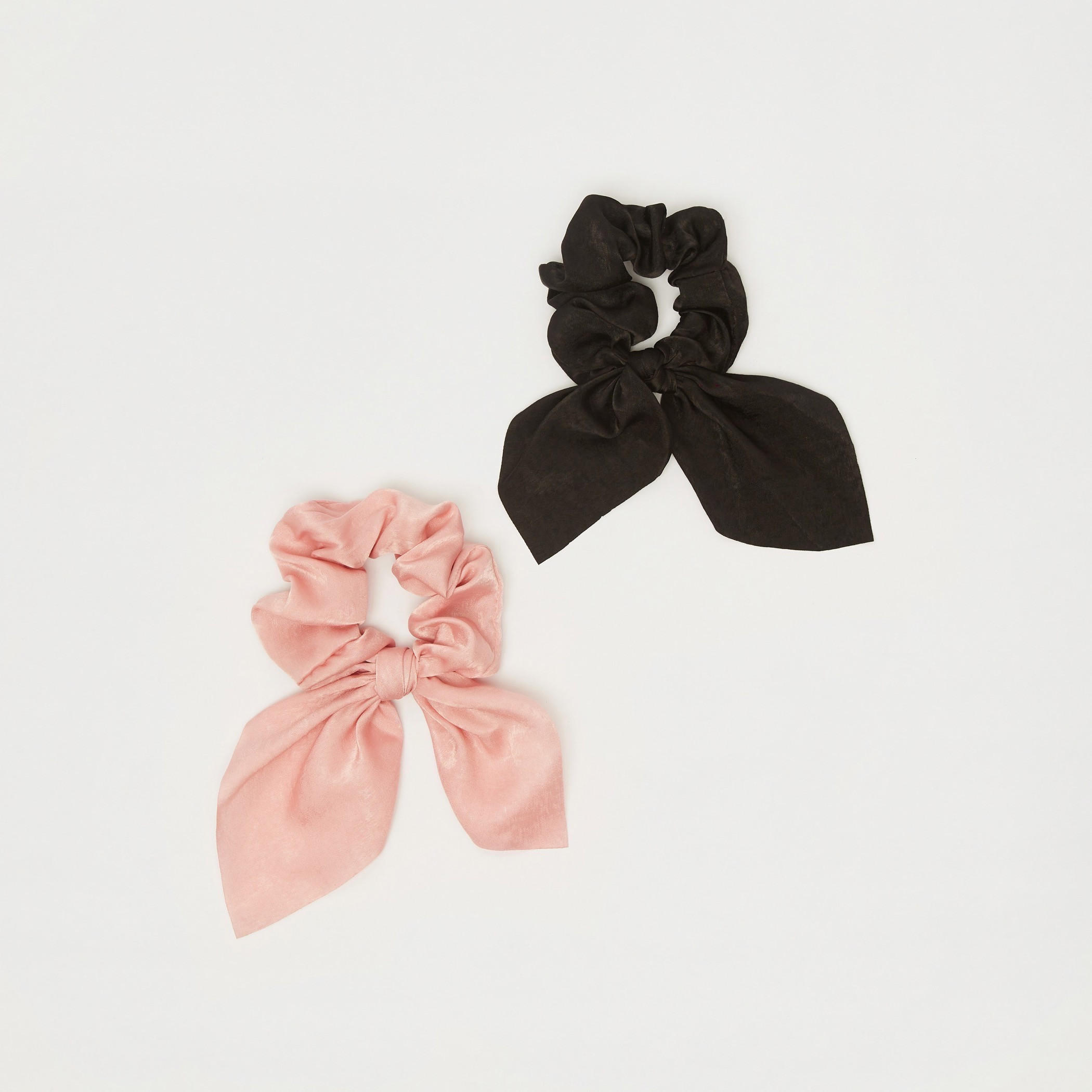 سكرانشي شعر فيونكة سادة من جلوو - طقم من قطعتين-women-hairaccessories-image-1