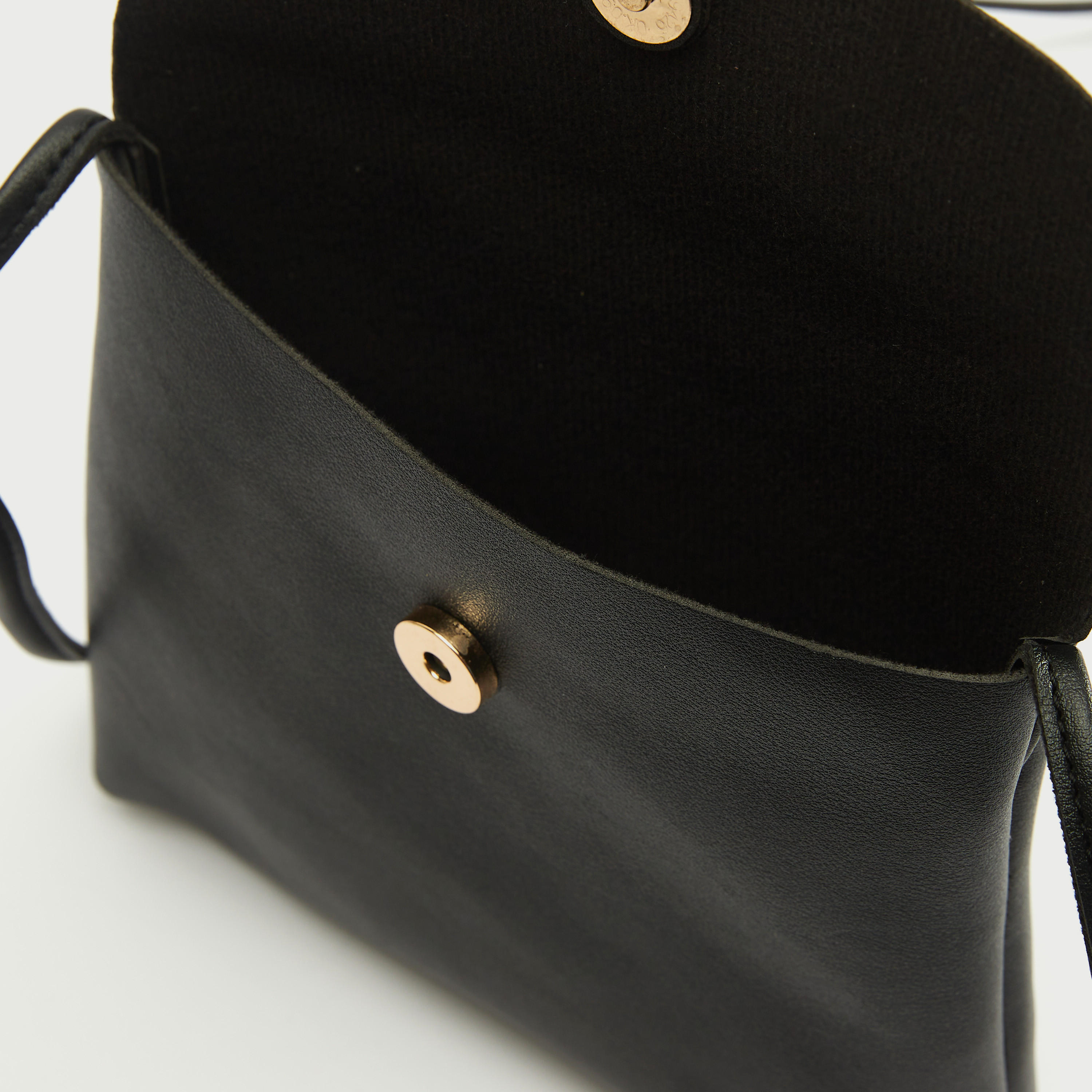 Gloo Solid Crossbody Bag with Flap Closure-women-bagsandwallets-handbags-image-5