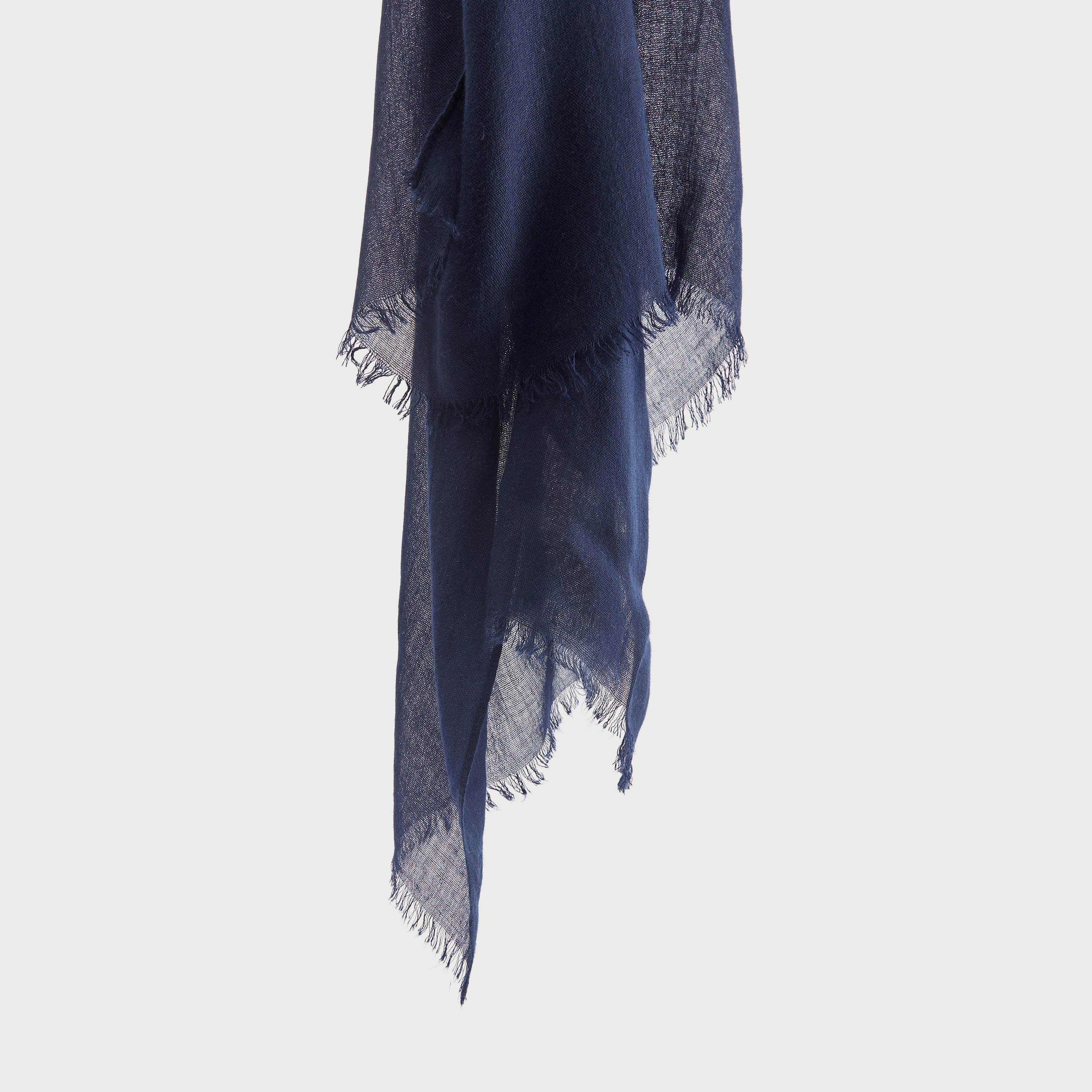 وشاح سادة بشراشيب من جلوو-women-clothingaccessories-scarves-image-2