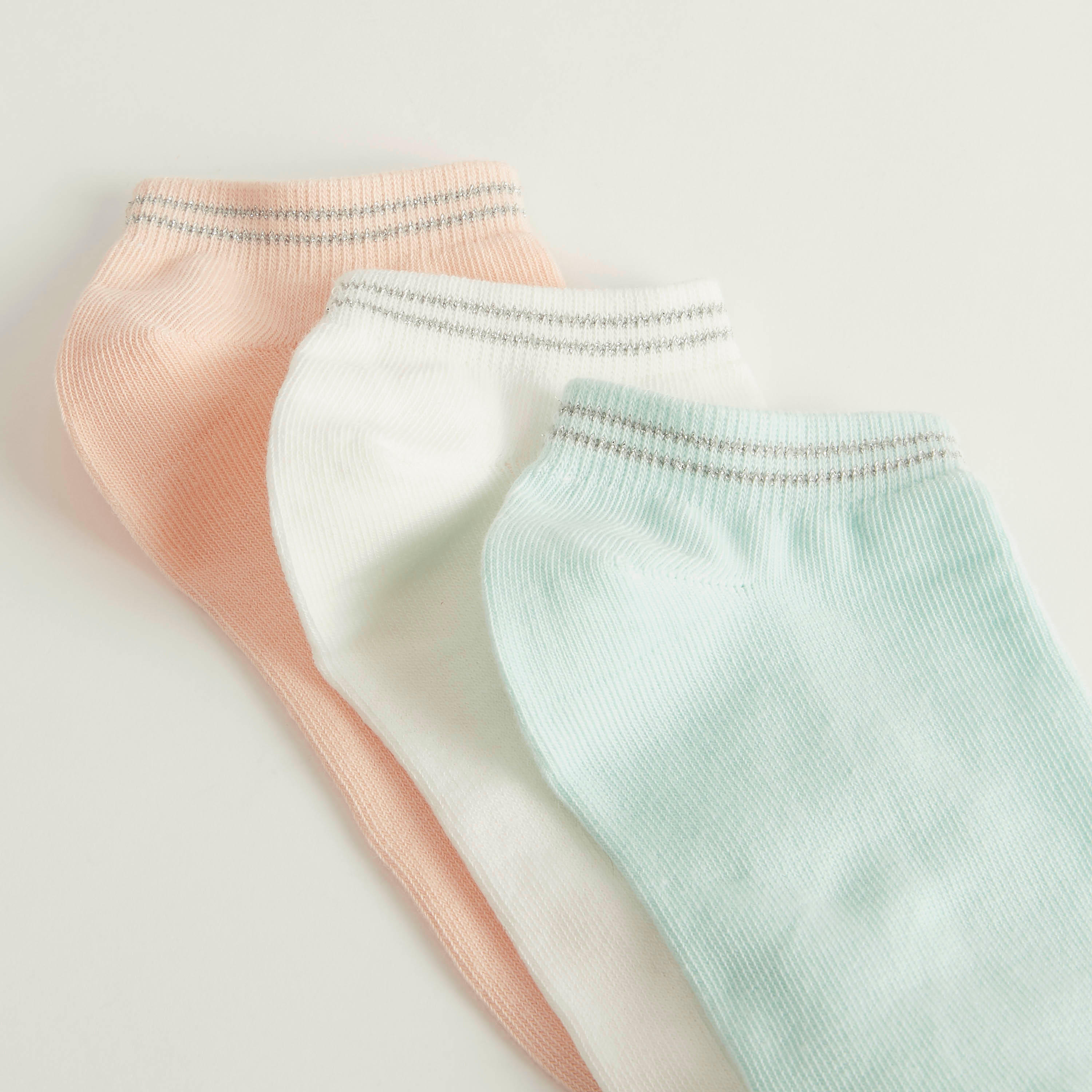 جوارب بطول الكاحل - طقم من 3-women-socksandstockings-image-3