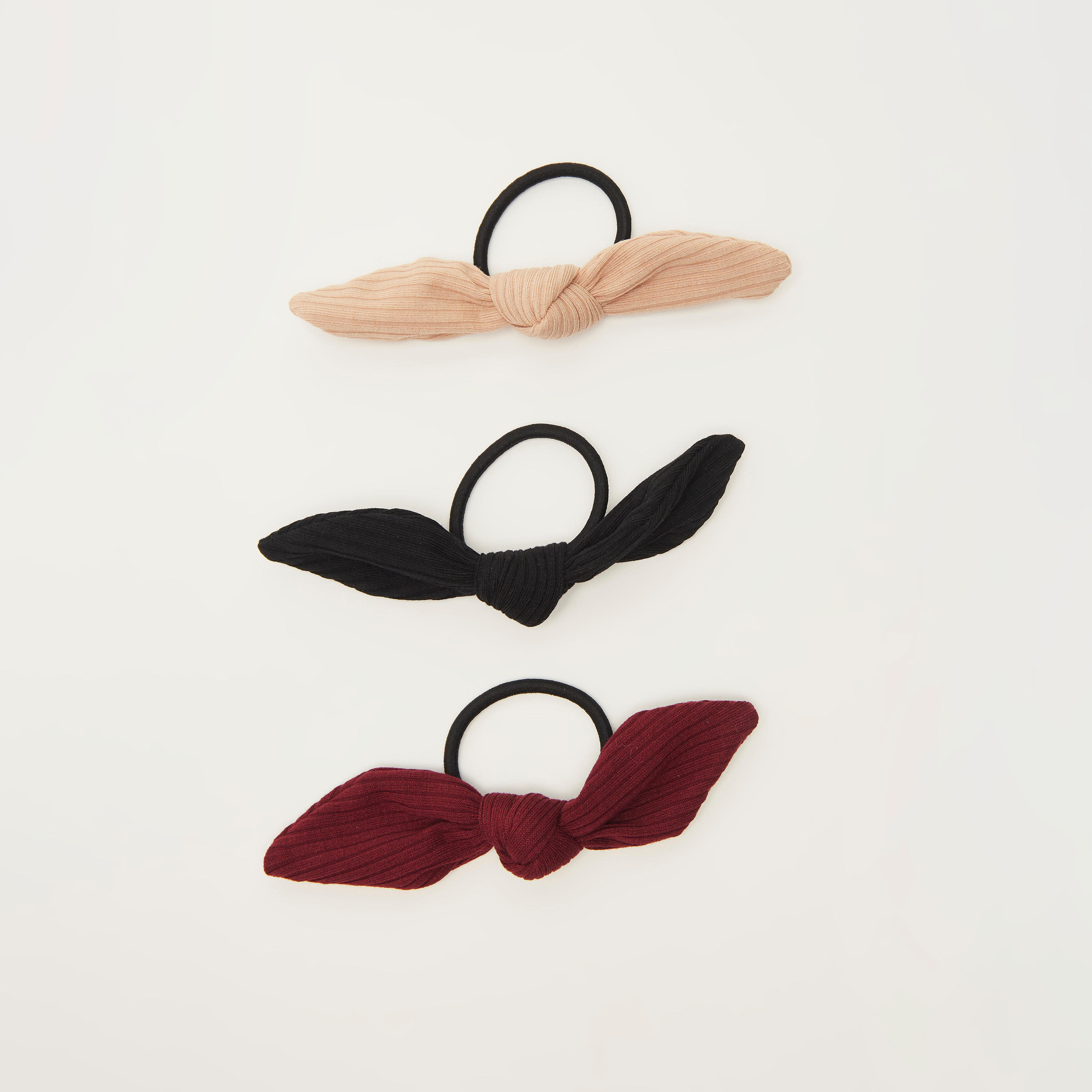 ربطة شعر بتفاصيل فيونكة - طقم من 3 قطع-women-hairaccessories-image-5