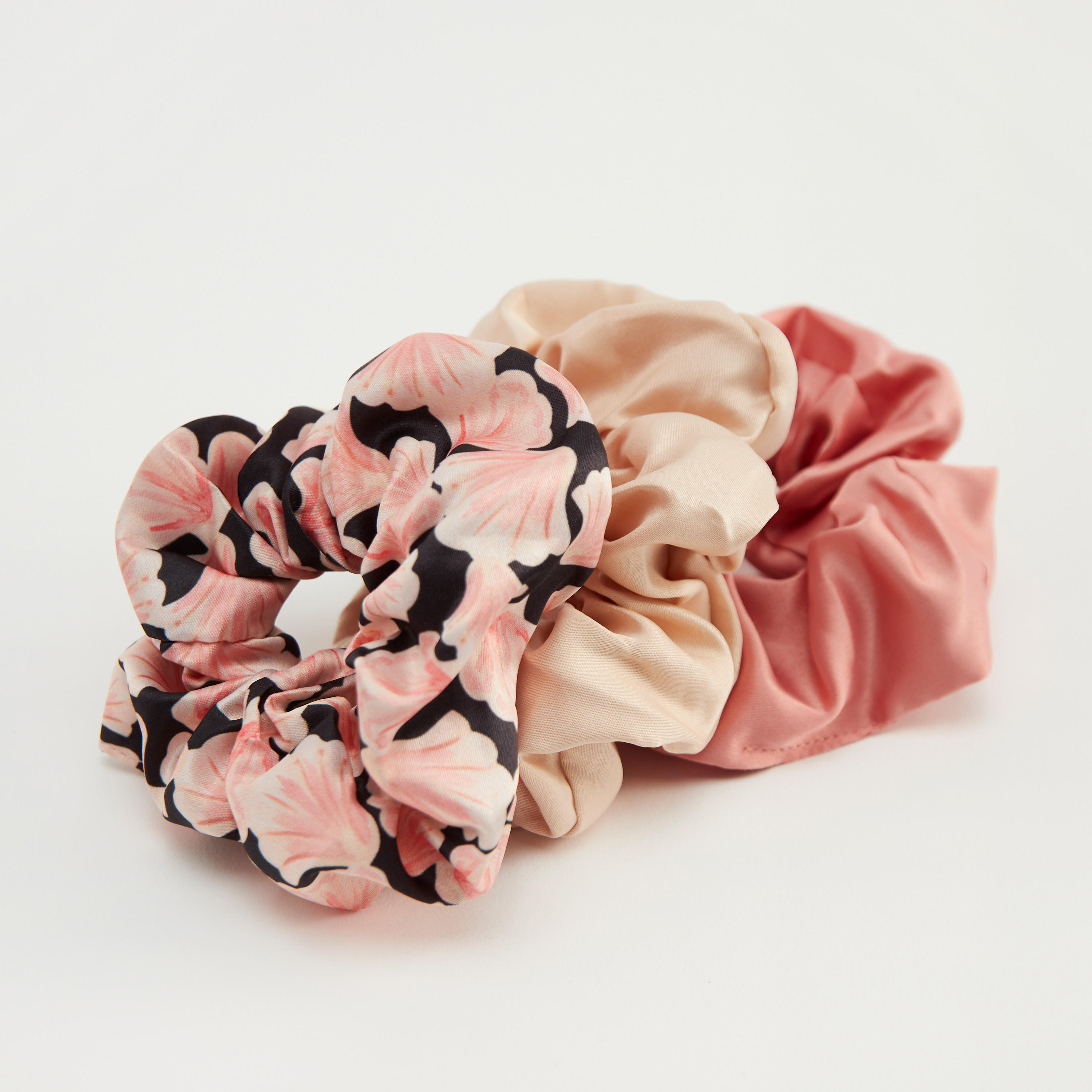 سكرانشي للشّعر - طقم من 3 قطع متنوّعة-women-hairaccessories-image-1