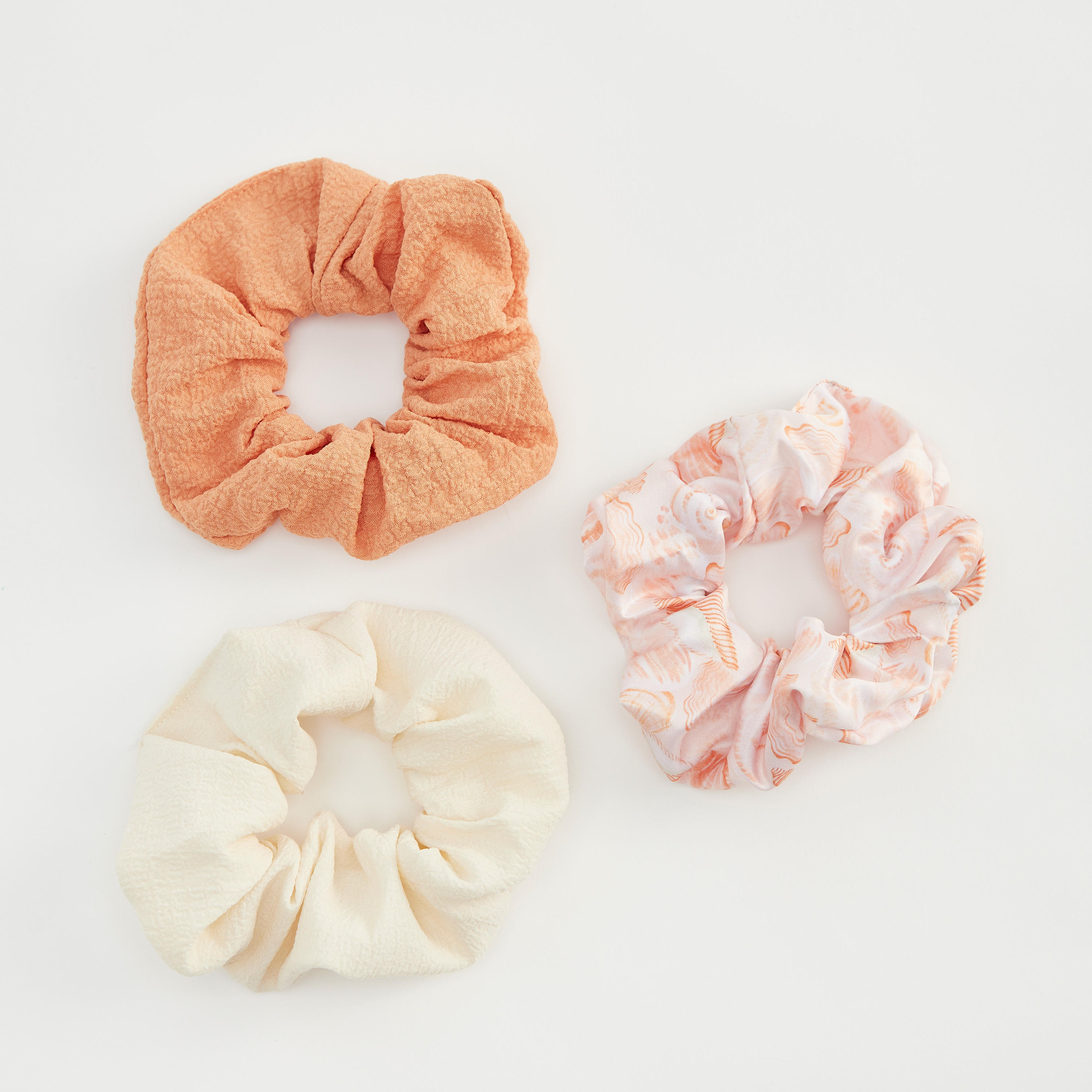 ربطات شعر متنوّعة مطّاطيّة - طقم من 3 قطع-women-hairaccessories-image-3