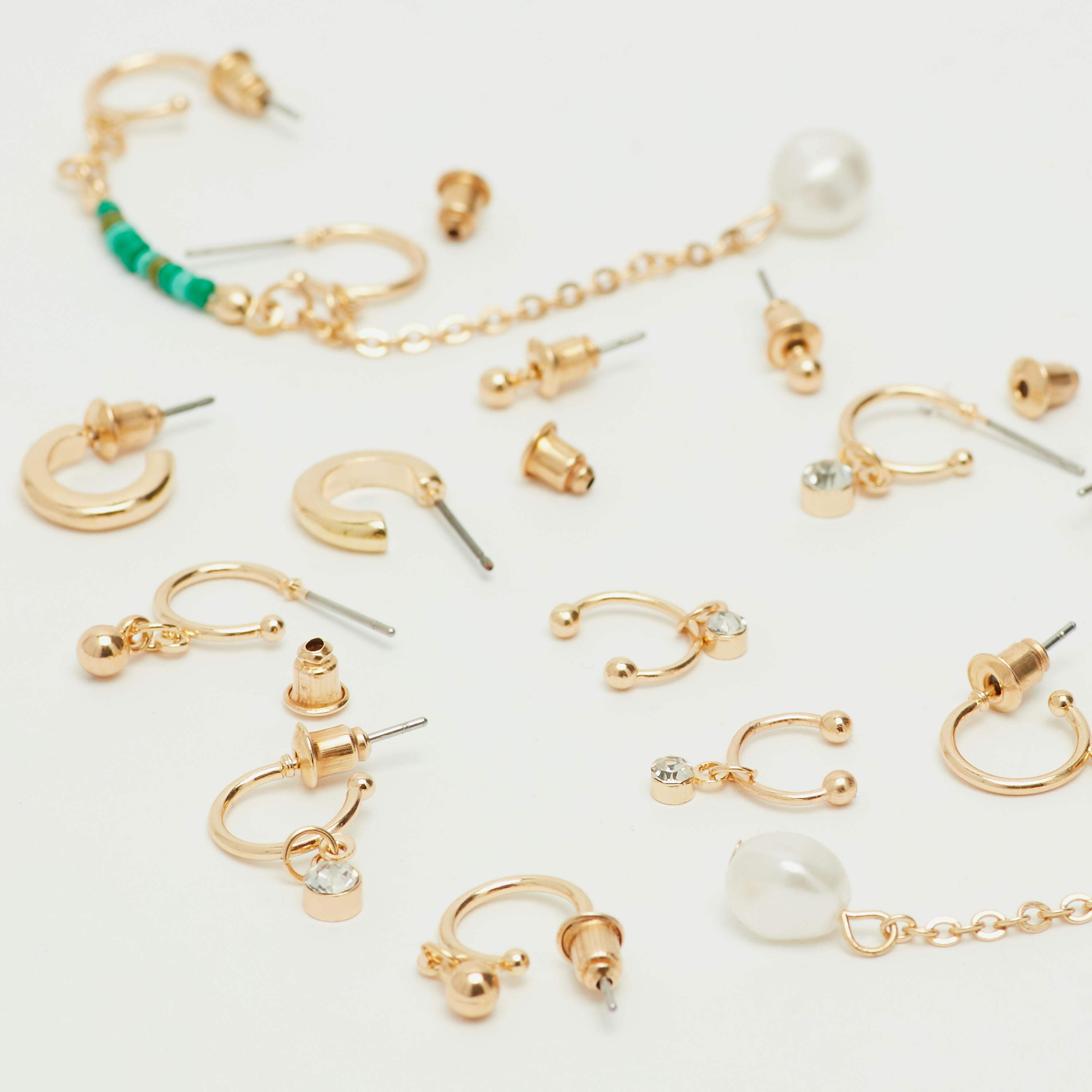 حلقان - طقم من 6 أزواج متنوّعة-women-watchesandjewellery-jewellery-earrings-image-2