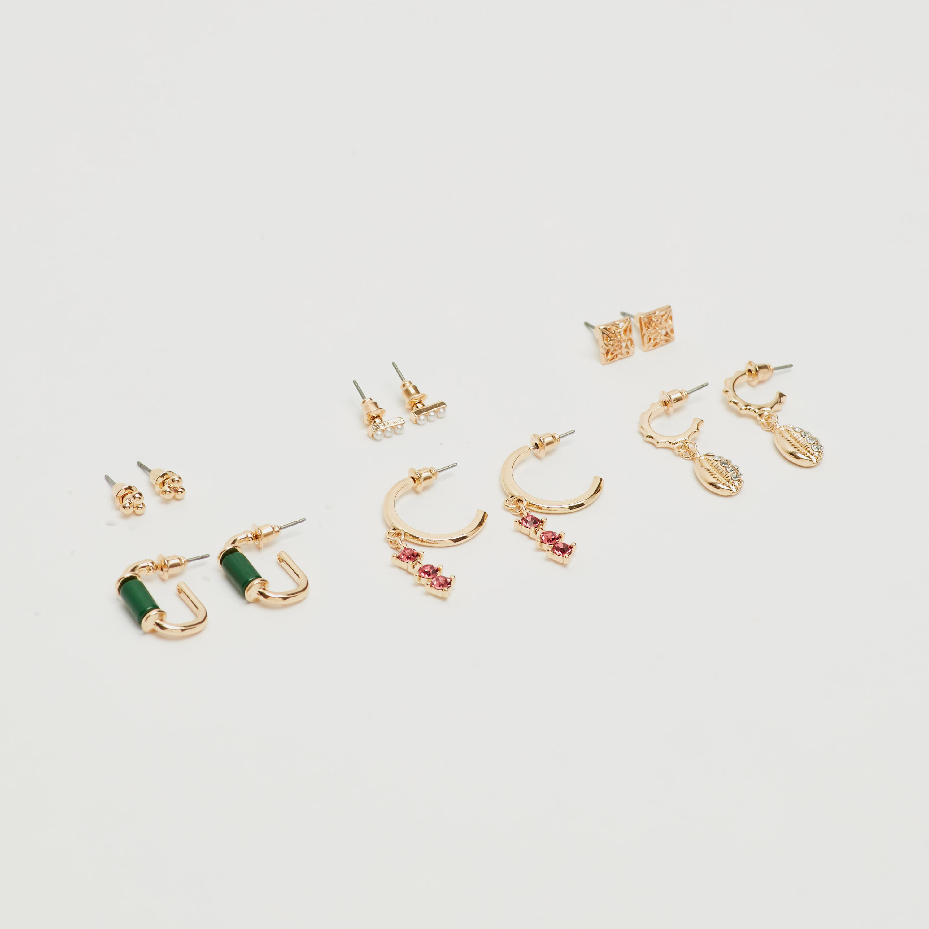 حلقان بتزيينات متنوّعة ومكبس إغلاق خلفي - طقم من 6-women-watchesandjewellery-jewellery-earrings-image-3