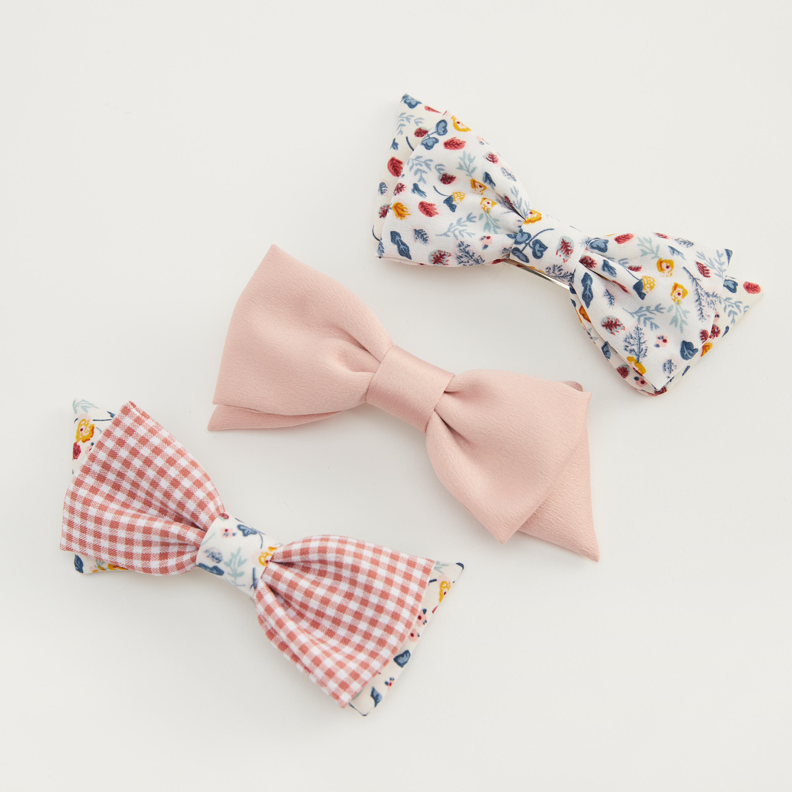 مشبك شعر فيونكة - طقم من 3 قطع متنوّعة-women-hairaccessories-image-2