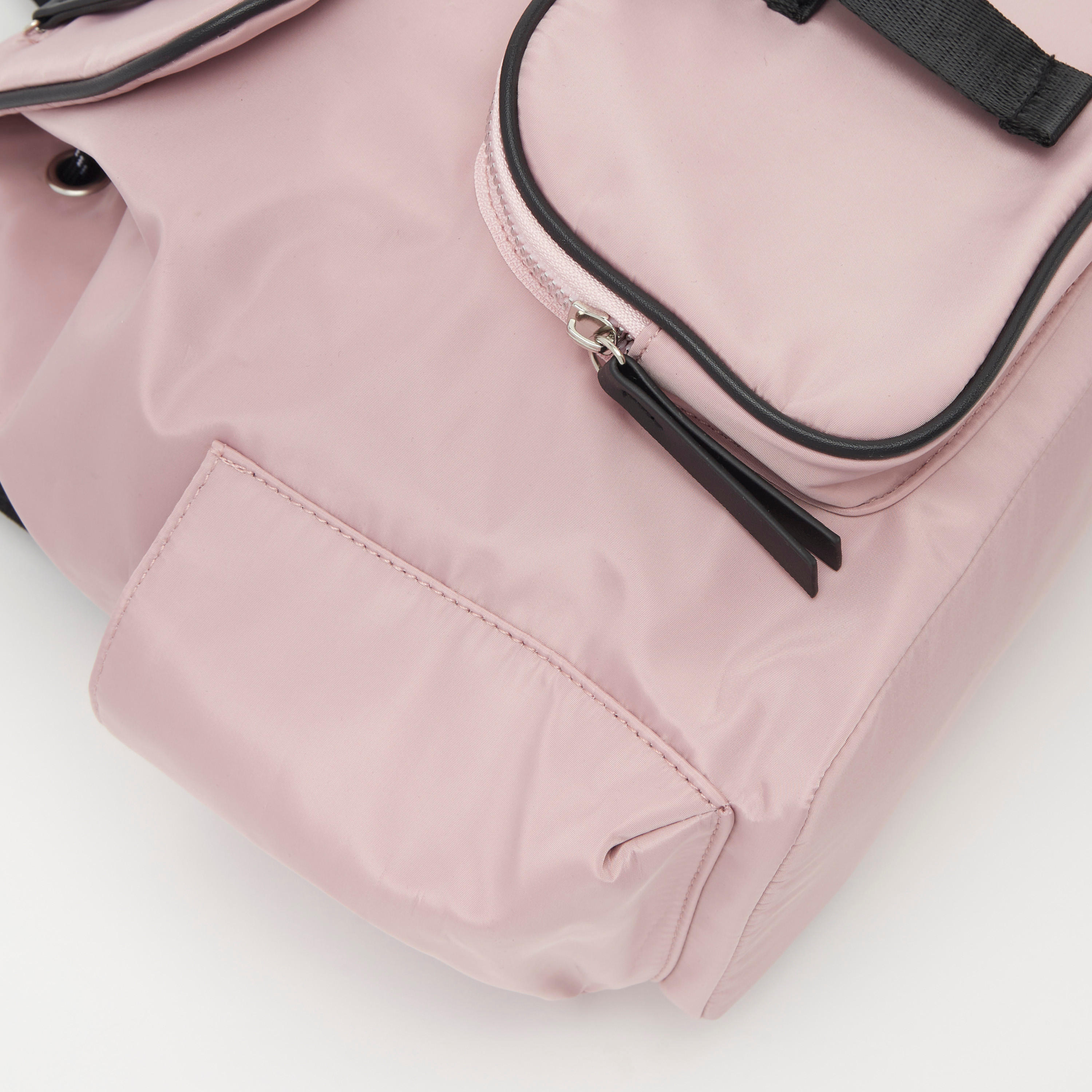 شنطة يد سادة بطيّة وحمّالات كتف ورباط إغلاق-women-bagsandwallets-handbags-image-2
